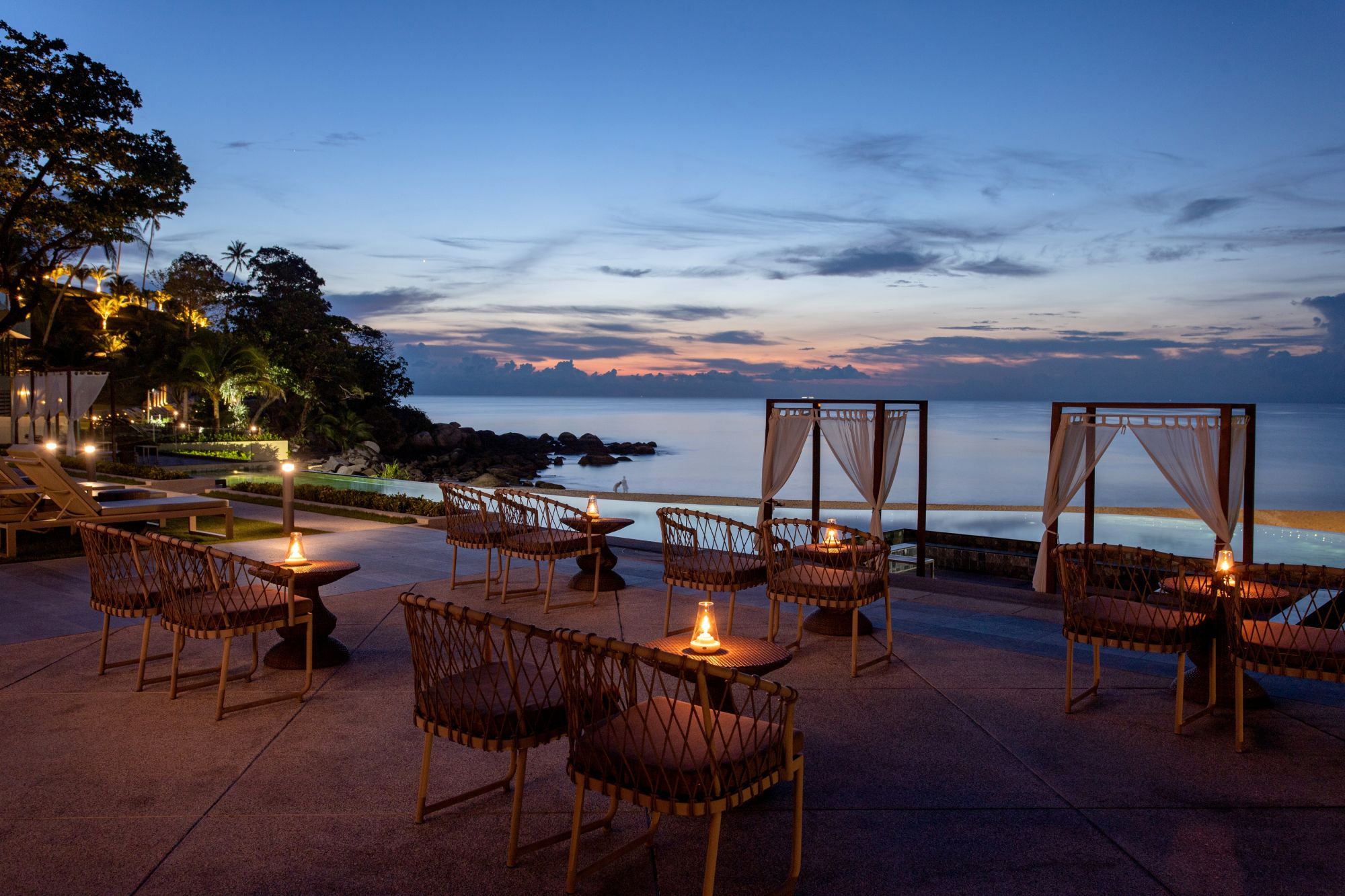 The Shore at Katathani in Phuket:  Main Pool at night