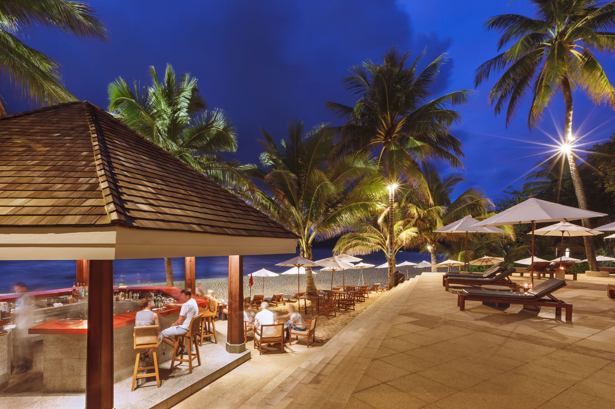 The Surin Phuket: Beach Bar