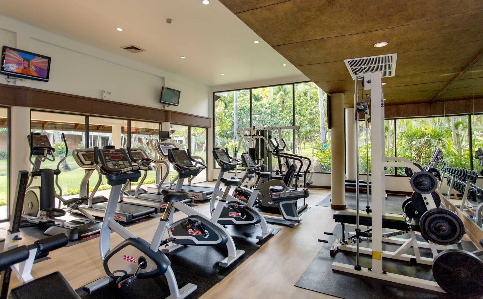 Katathani Phuket Beach Resort: gym (Thani Wing)