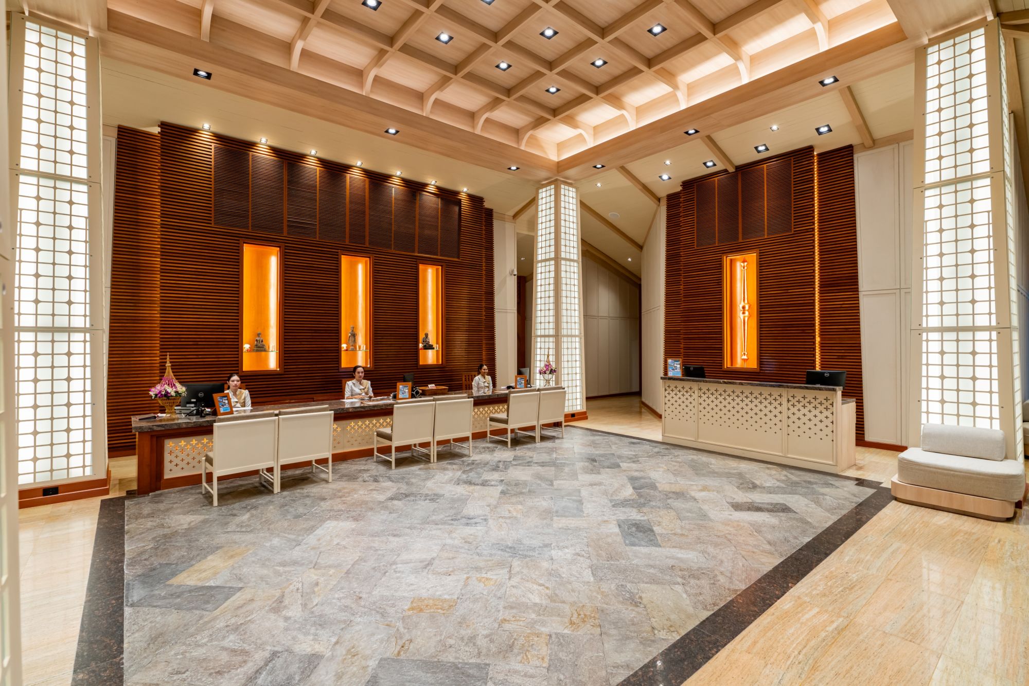 Katathani Phuket Beach Resort: Lobby (Thani Wing)