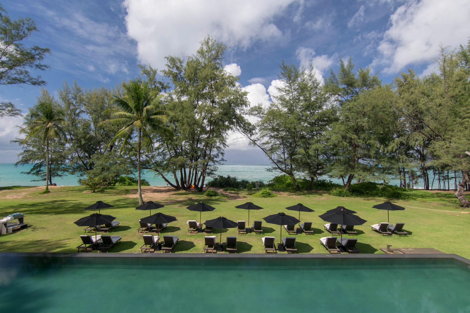SALA Phuket Mai Khao Beach Resort: Pool