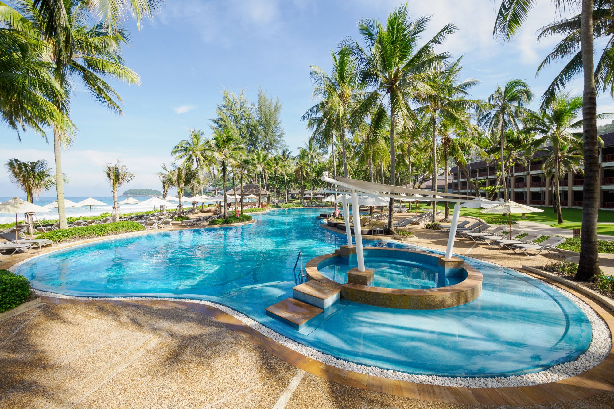 Katathani Phuket Beach Resort: Kata Noi Pool