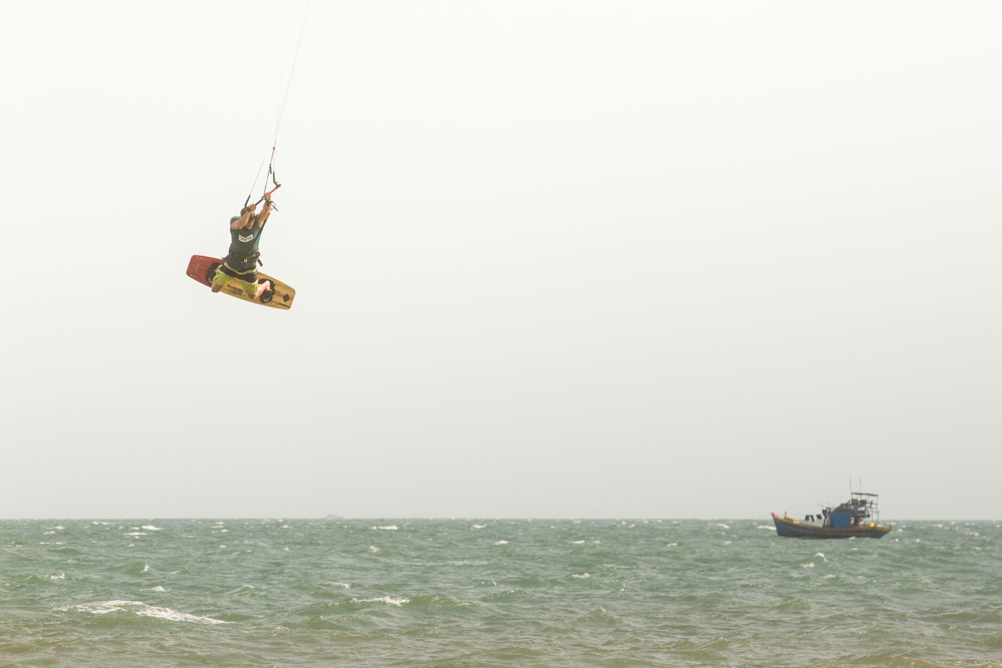 Blue Ocean Resort in Phan Thiet: Kite Surfing