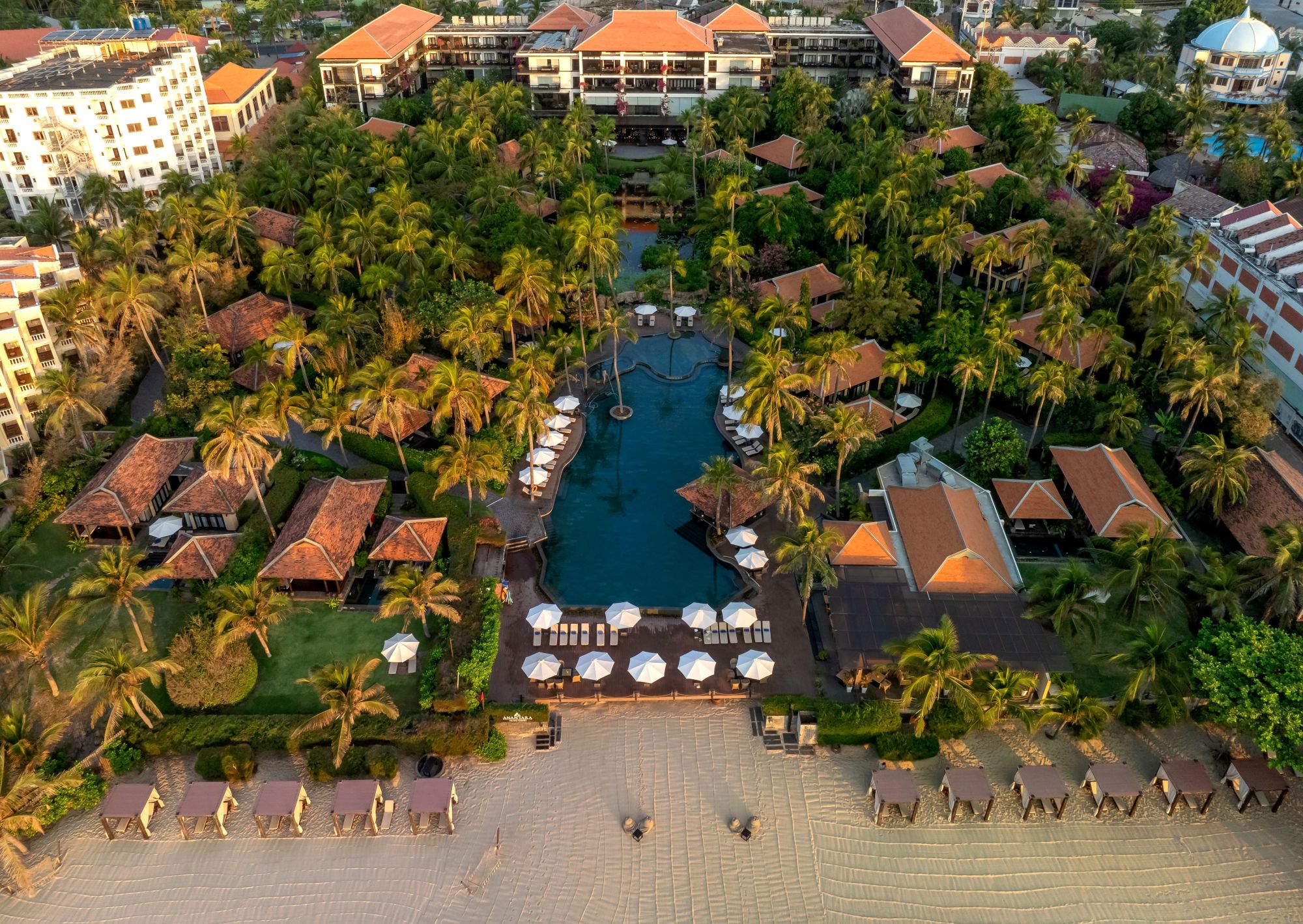 Anantara Mui Ne Resort in Phan Thiet: Aerial front view from the beach