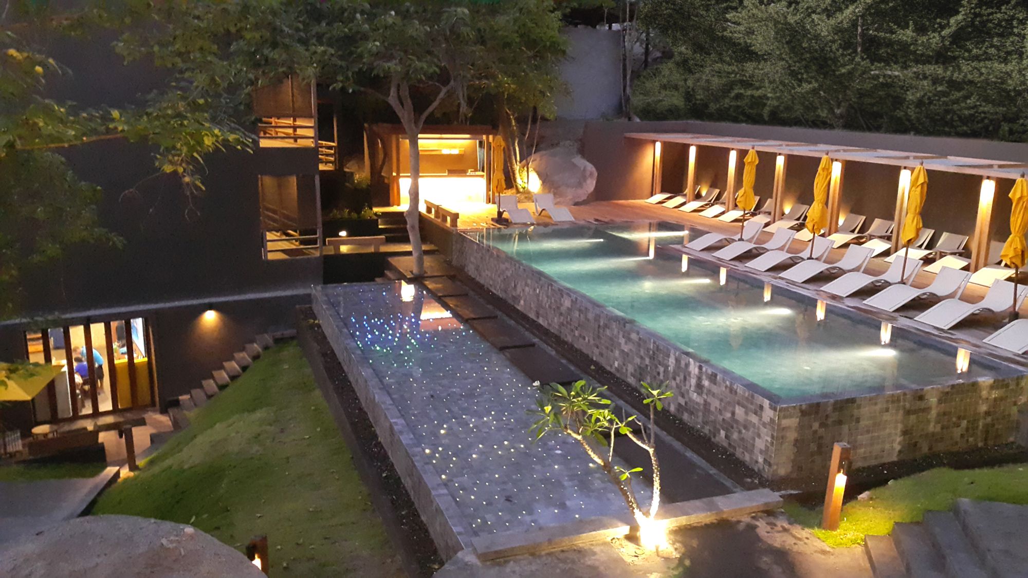 The Beach Club by Haadtien in Ko Tao: Beachclub pool