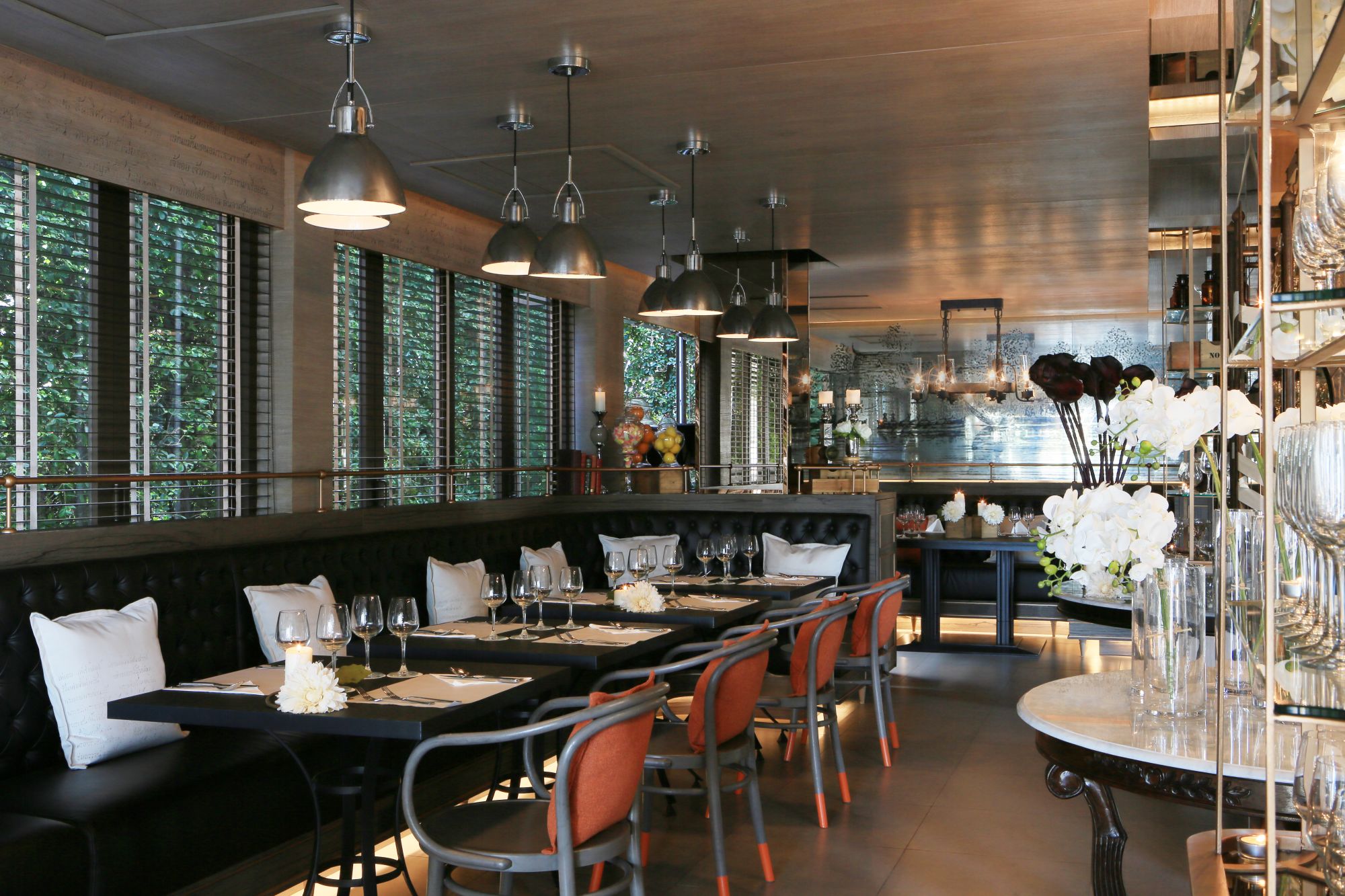 Riva Surya à Bangkok: Babble Rum
