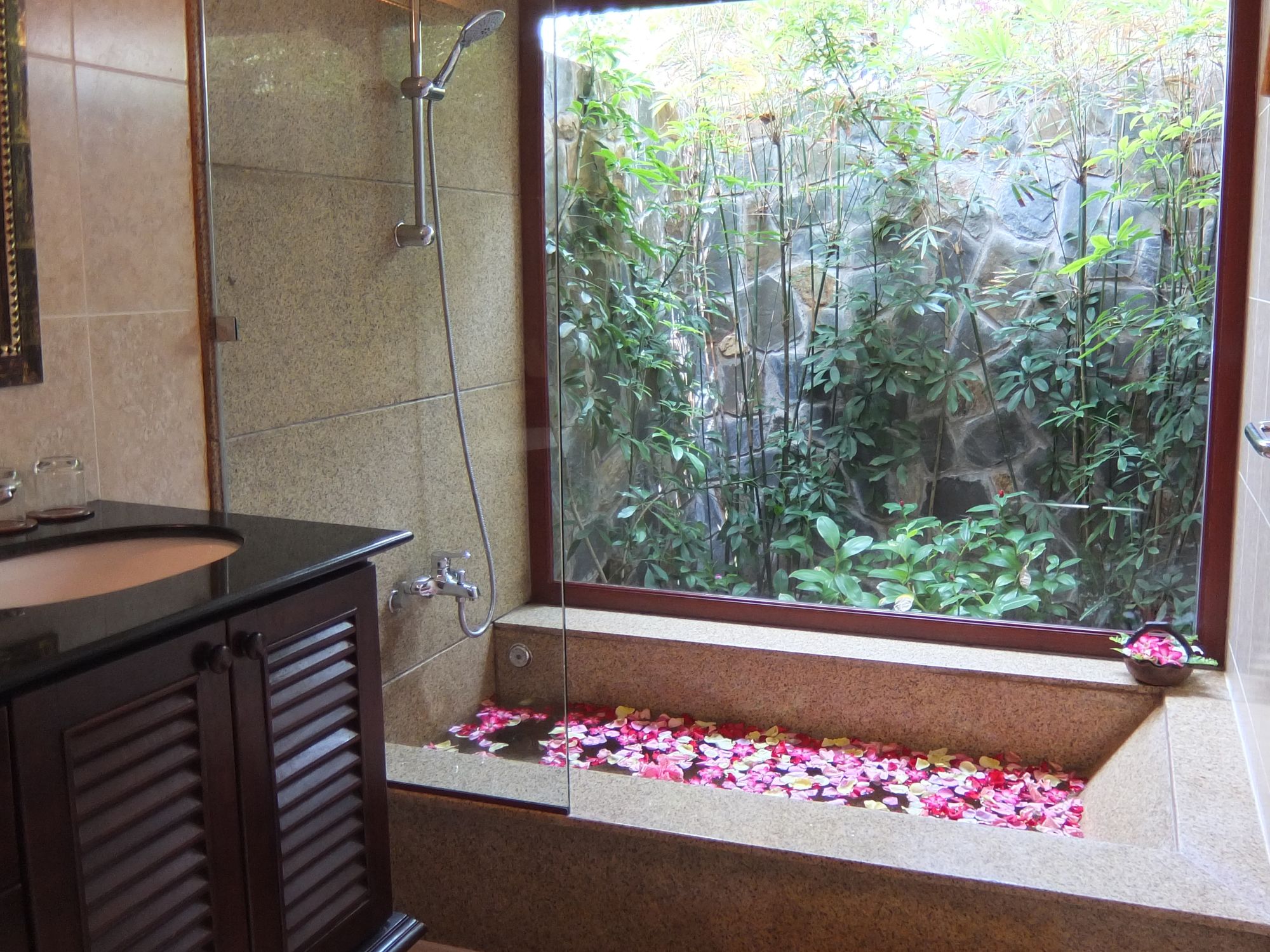 Cham Villas in Phan Thiet:  Garden Villa | Beach Front Villa | Bath