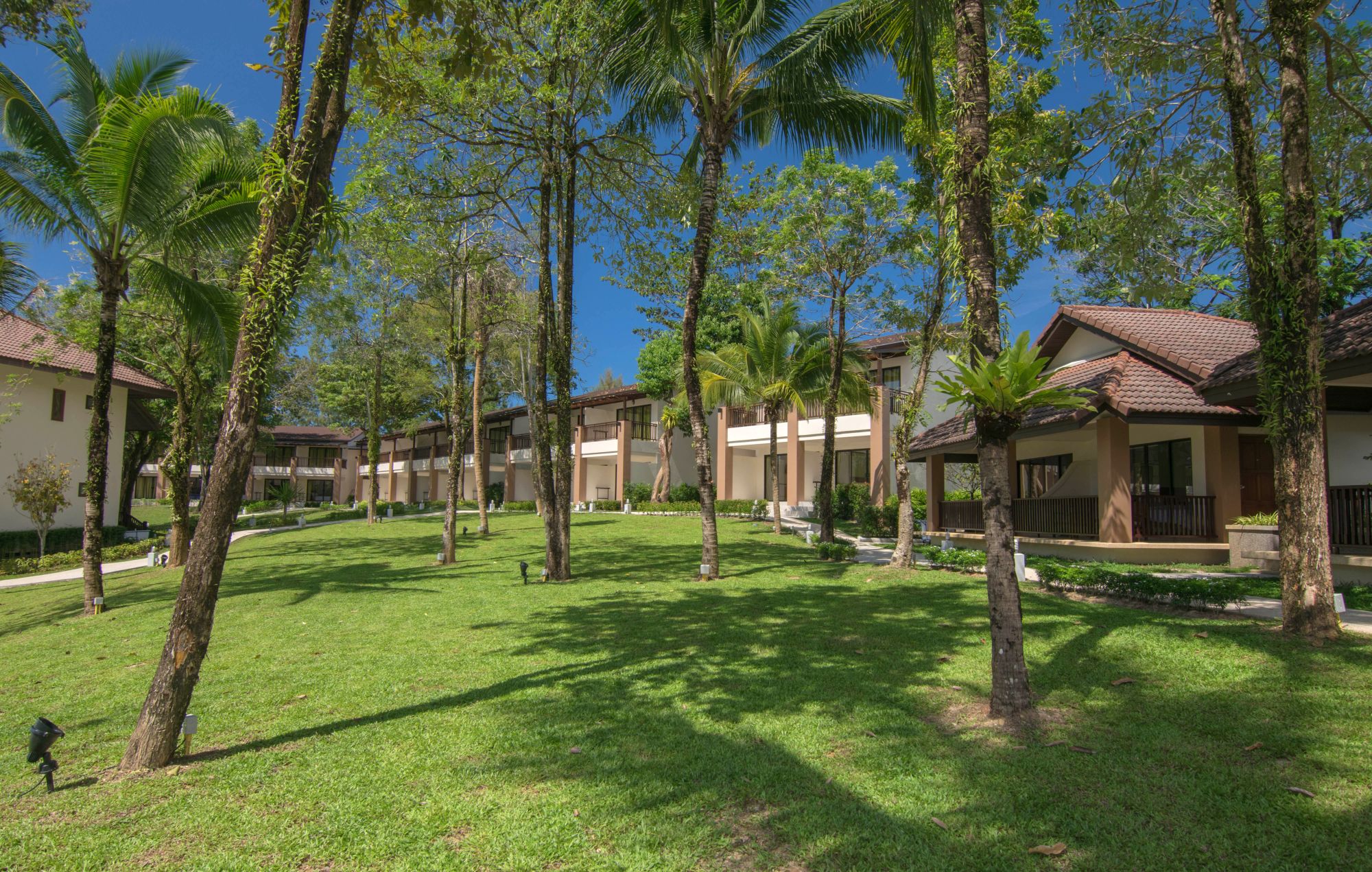 The Leaf Oceanside by Katathani in Khao Lak:  Garden