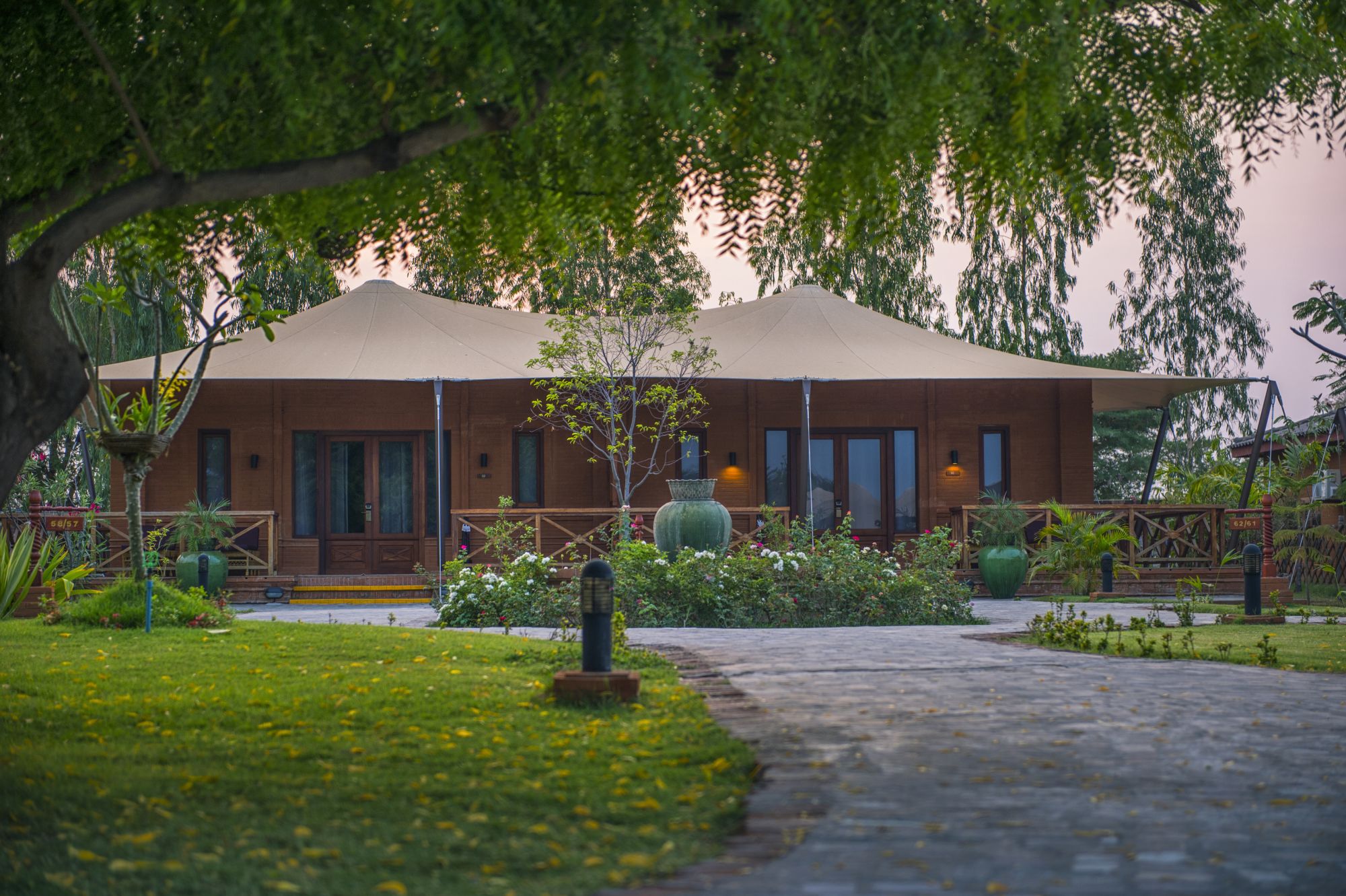 Bagan Lodge: Villa Room