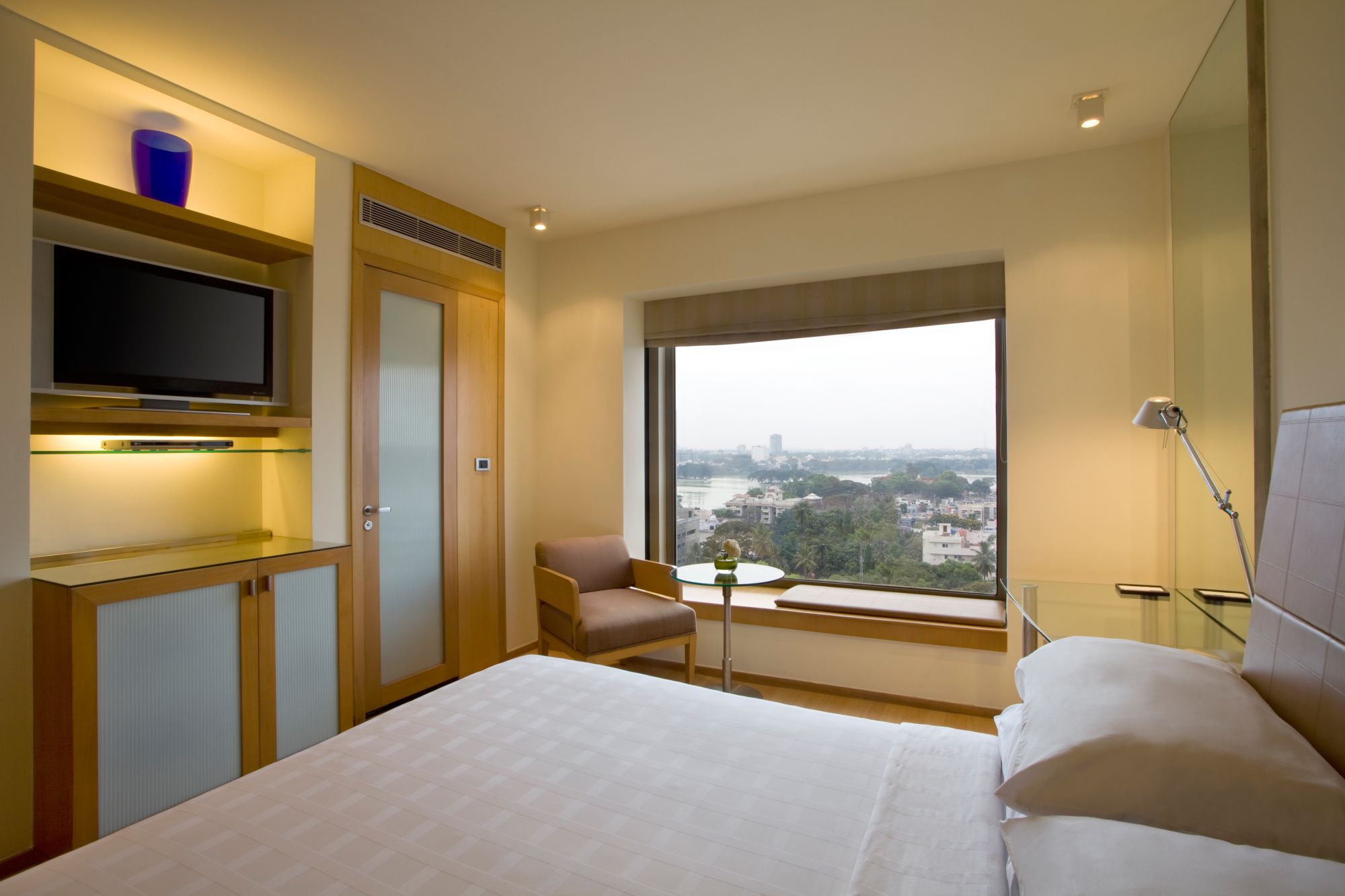 Hyatt Centric MG Road Bangalore in Bengaluru: Guestroom