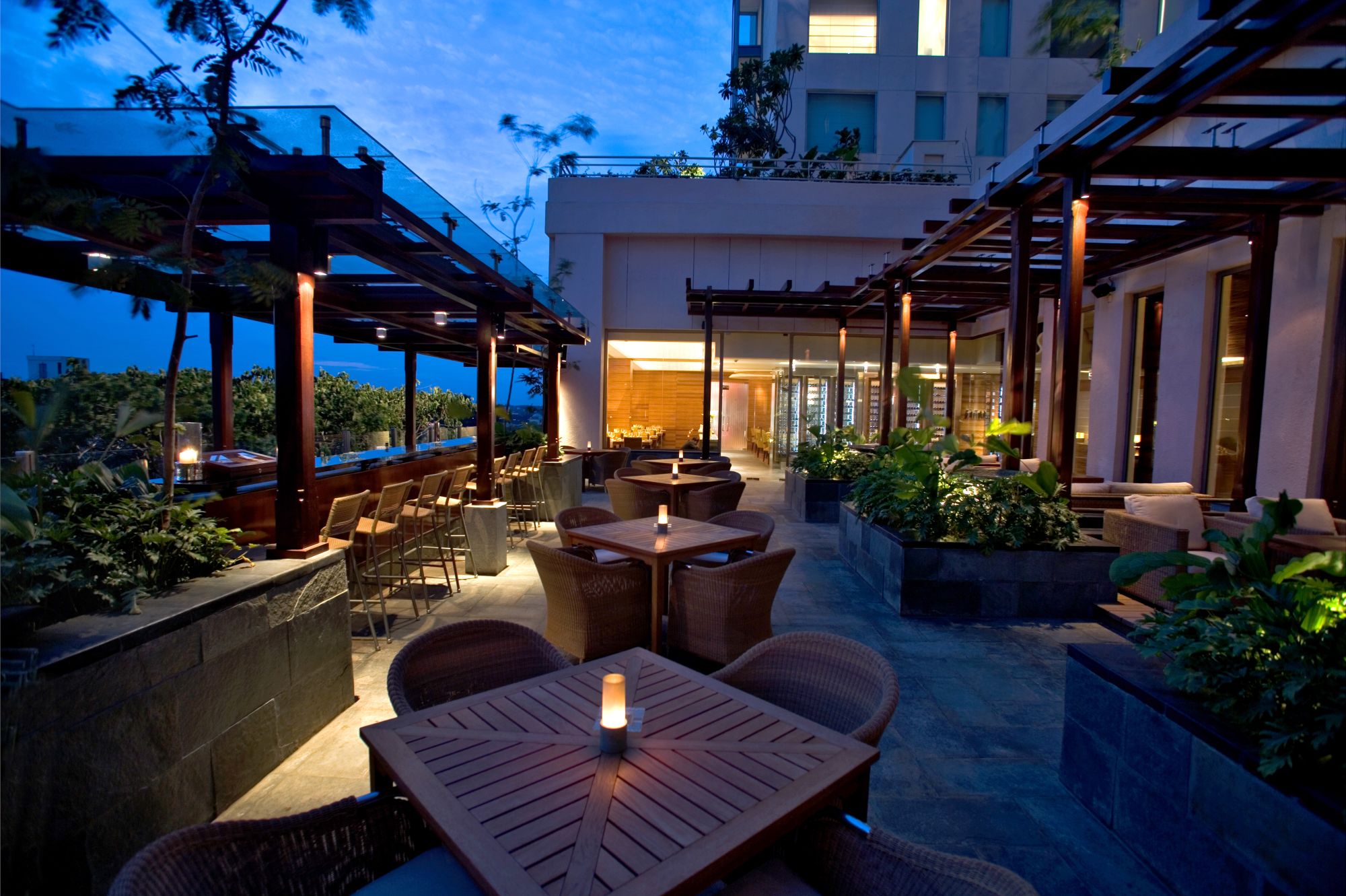 Hyatt Centric MG Road Bangalore in Bengaluru: Liquid Lounge & Bar