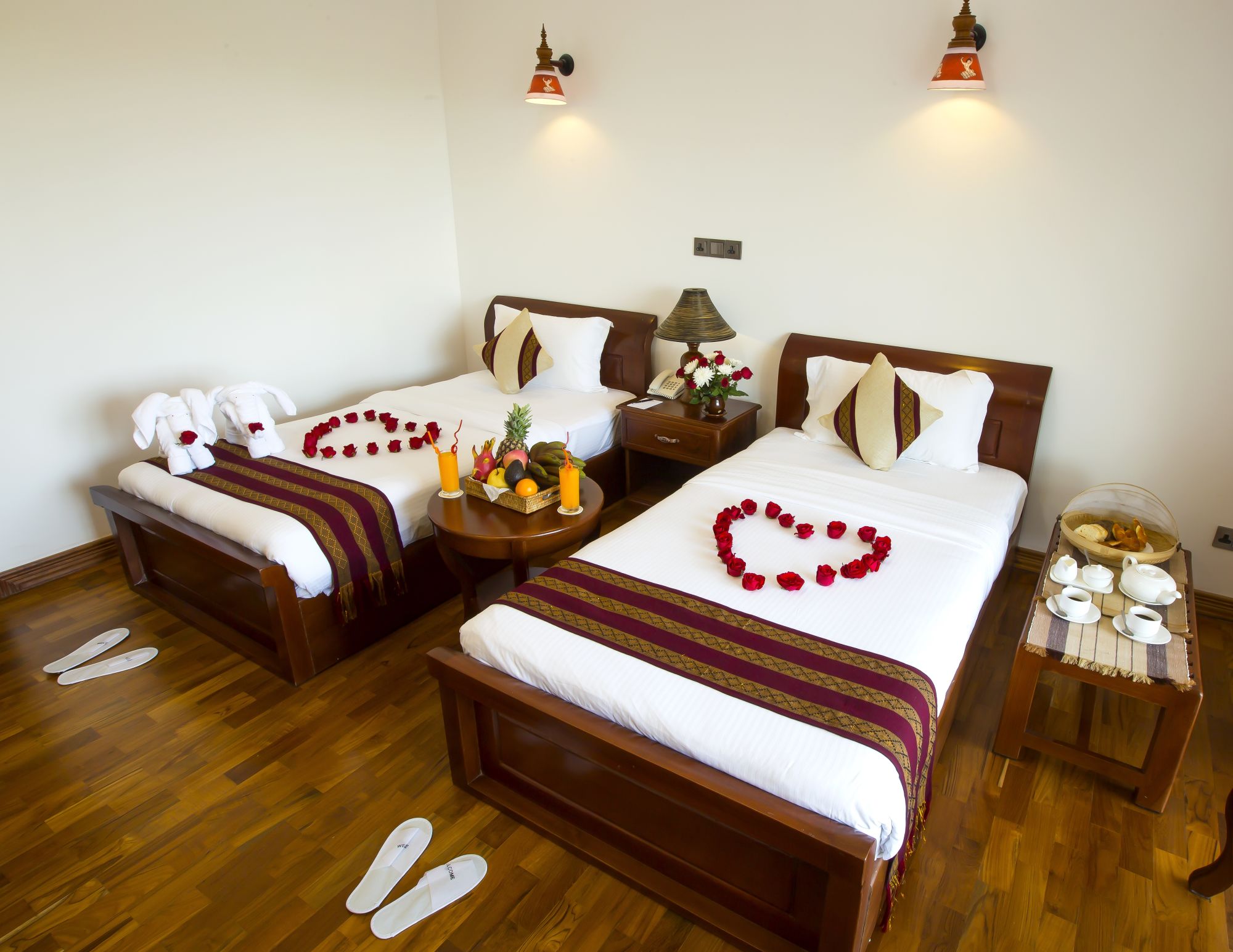 Yadanarpon Dynasty in Mandalay: Deluxe | Bedroom