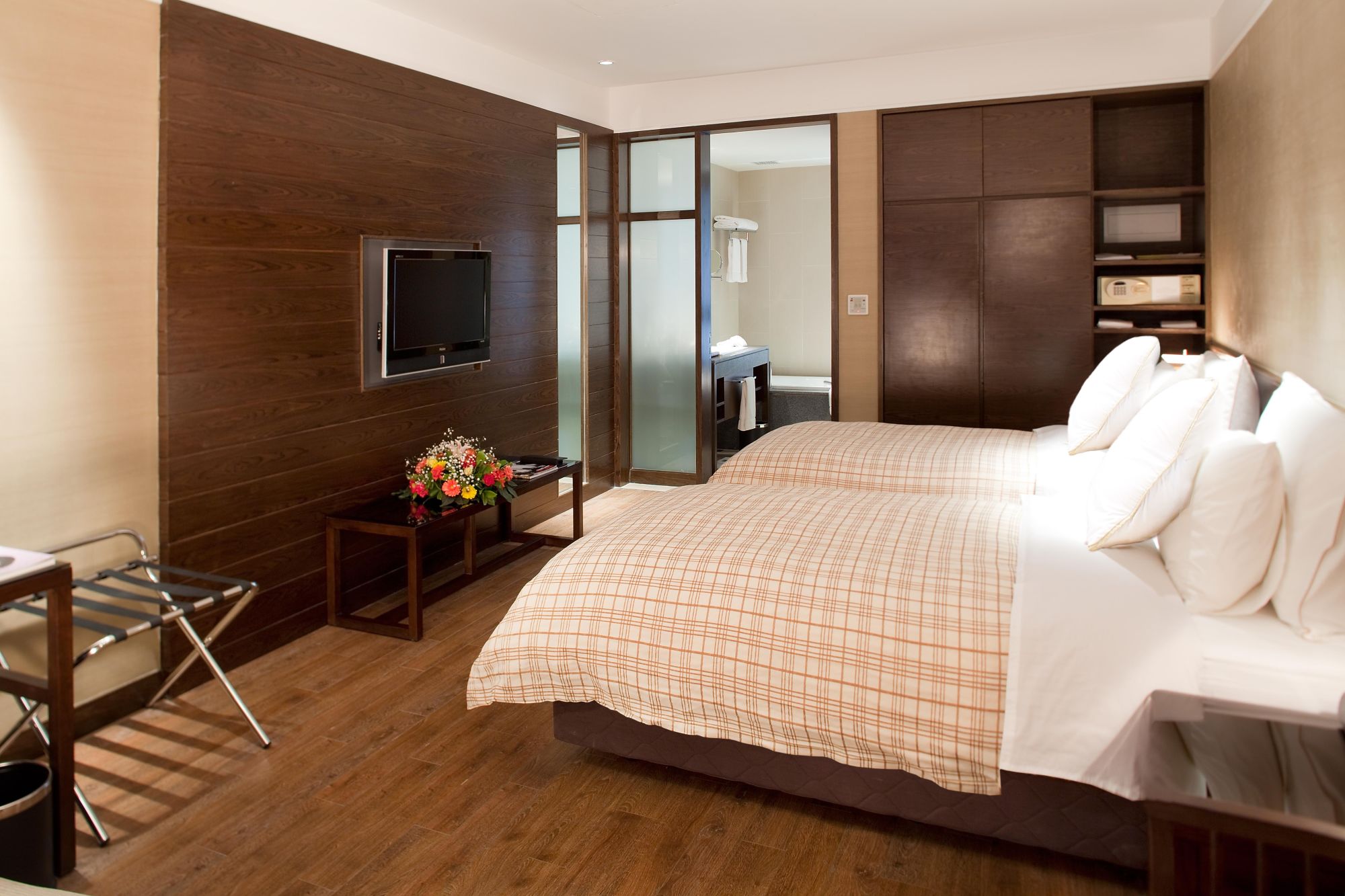 Four Points by Sheraton in Lhasa:  Superior Room