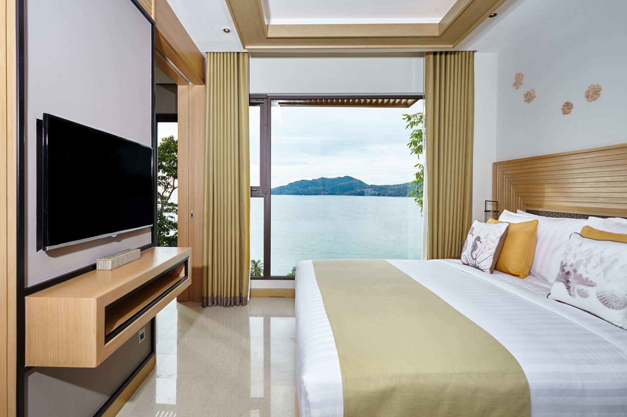 Amari Phuket: 1-Bedroom Suite Ocean View Coral Lounge