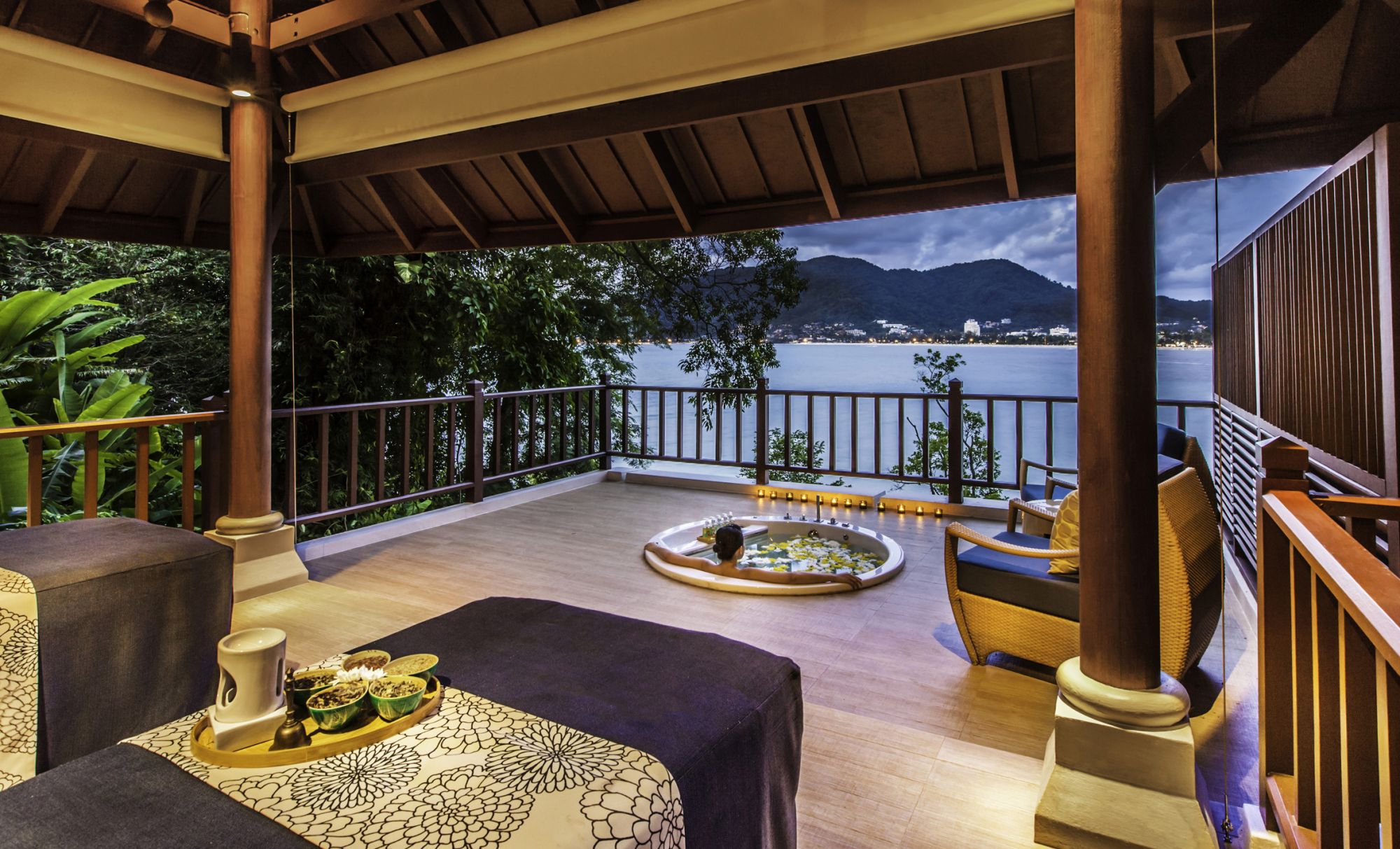 Amari Phuket: Breeze Spa Night