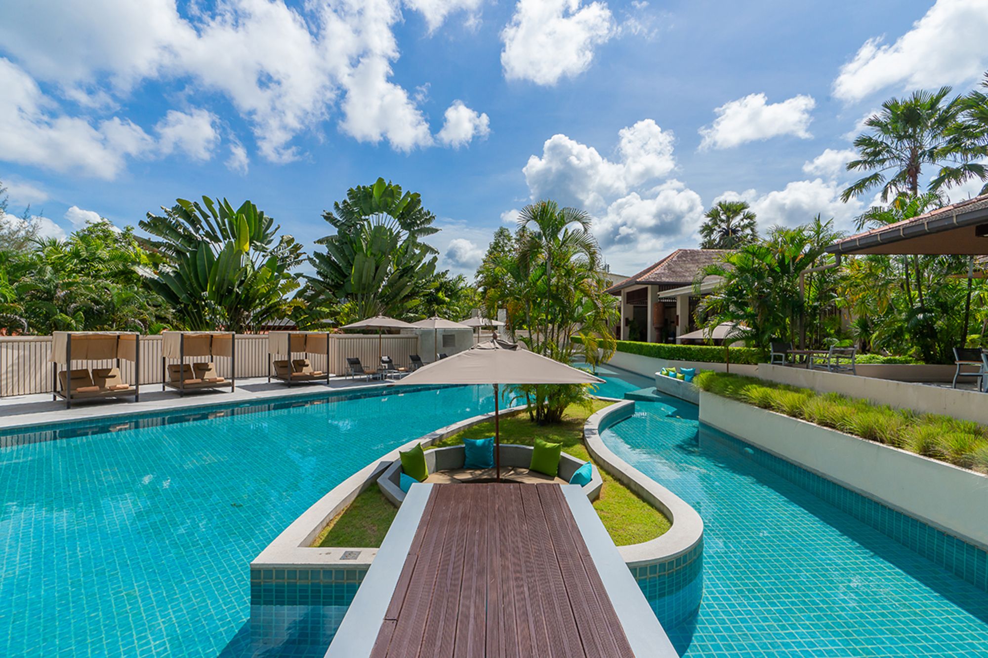 Dewa Phuket Resort & Villas: Swimming Pool