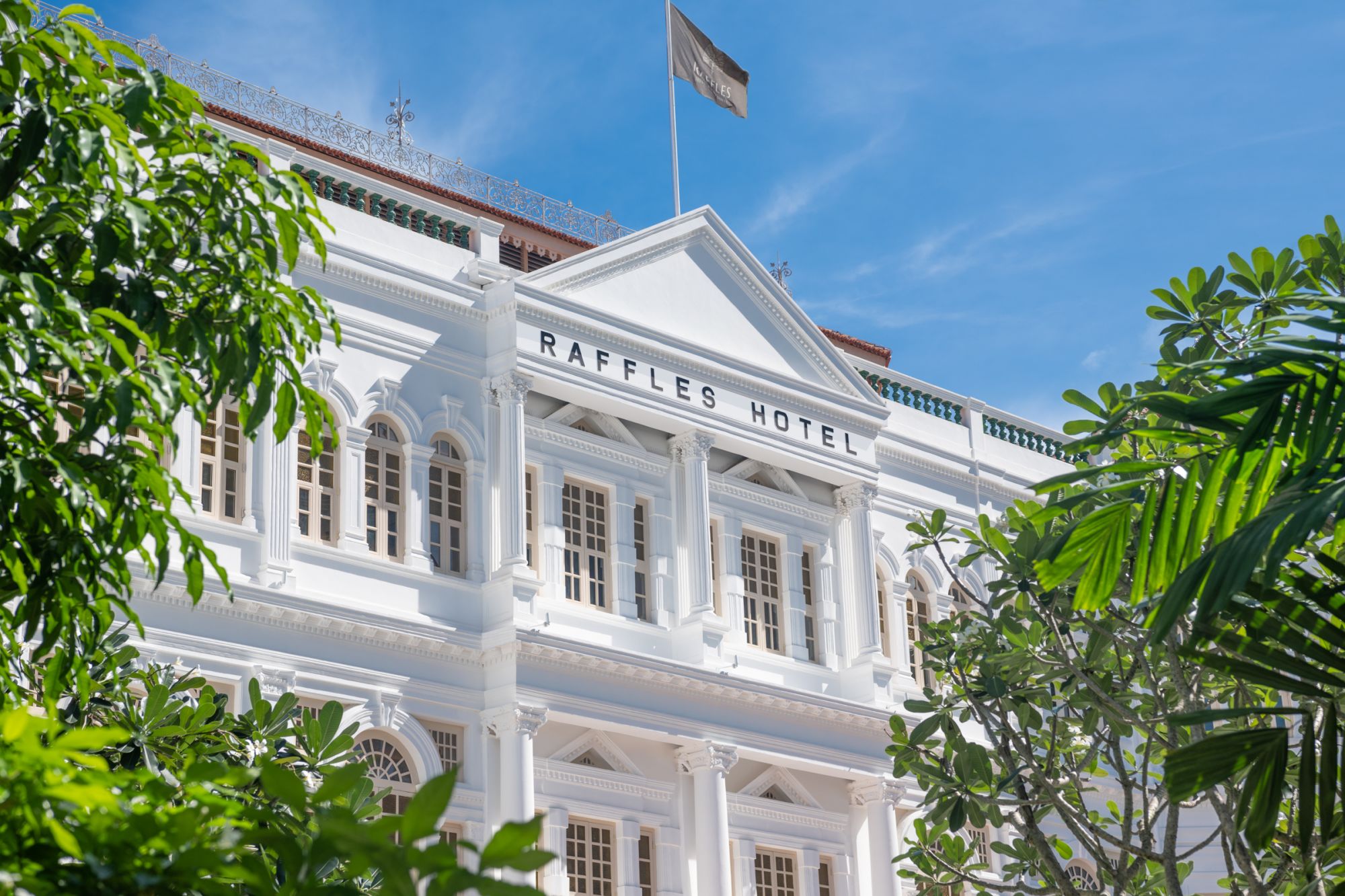 Raffles Singapore à Singapour: Hotel Facade Side