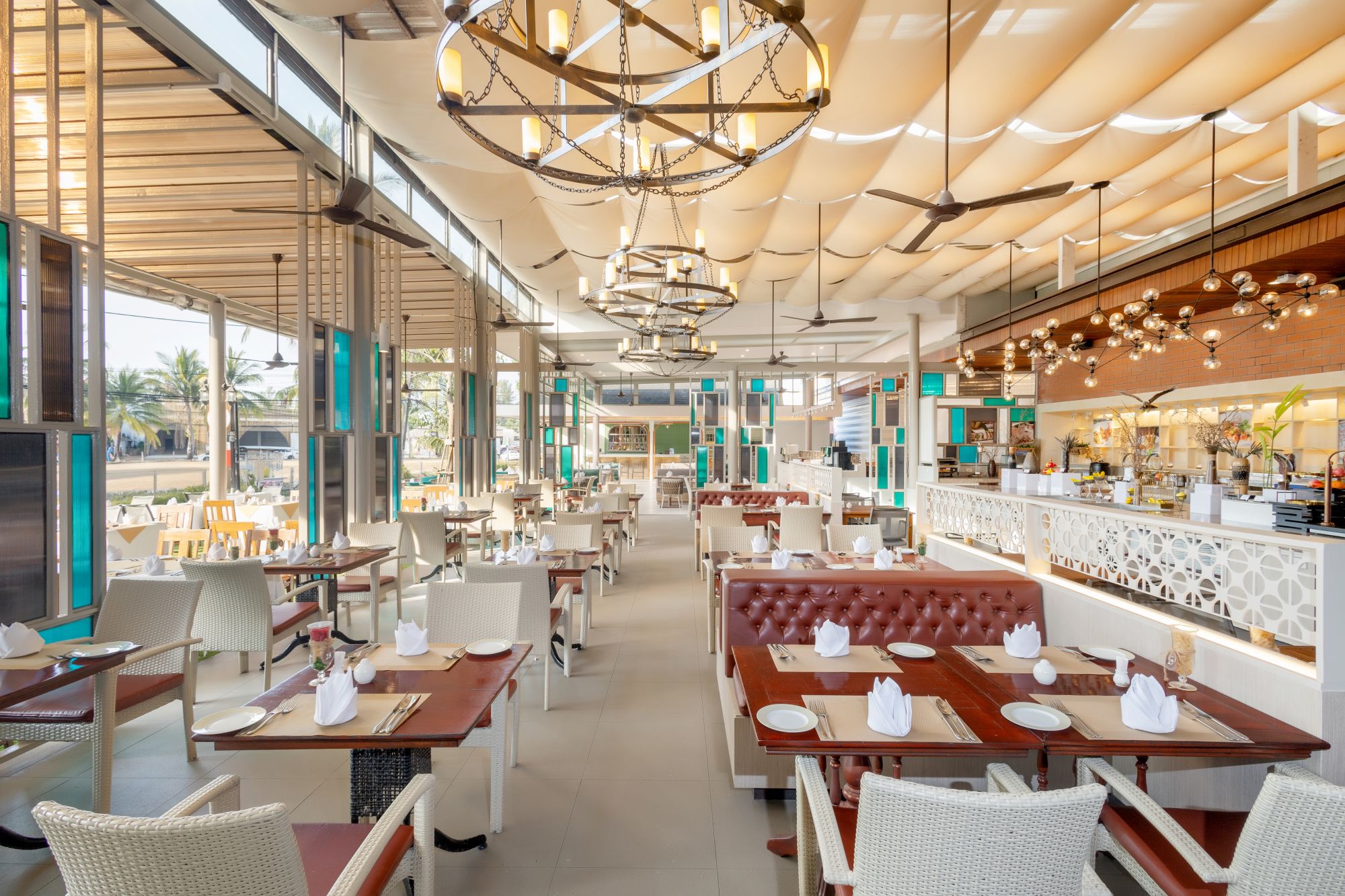 The Waters Khao Lak by Katathani: Amici Bistro