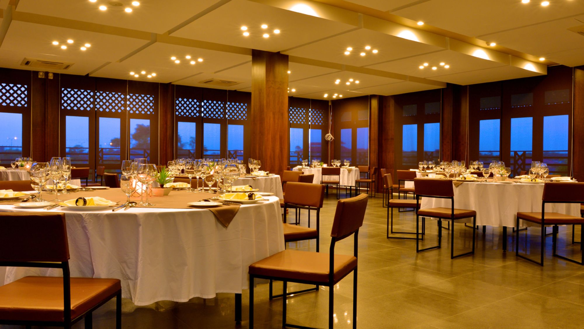 Emerald Palace in Naypyitaw: Meetings & Events 3