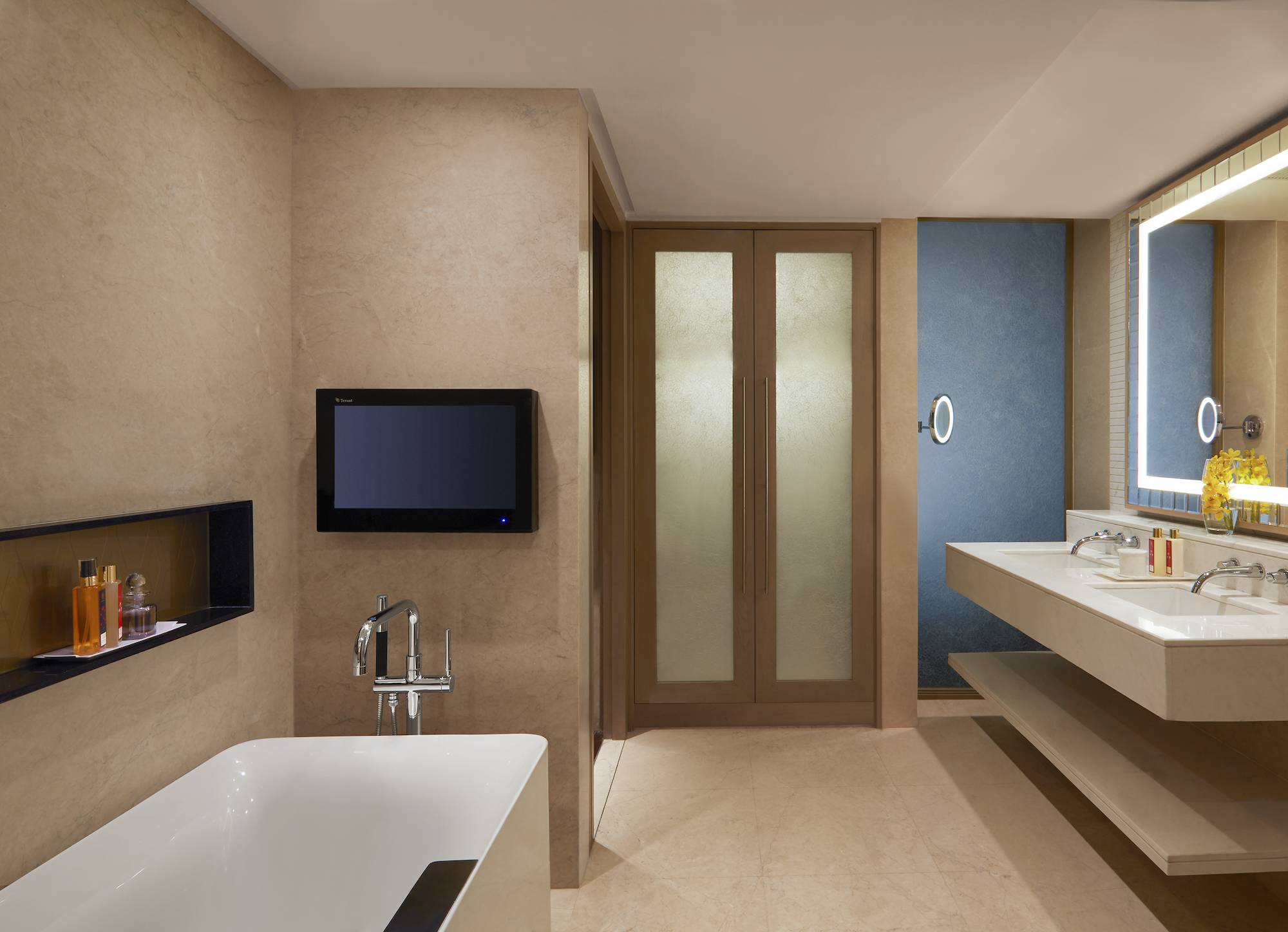 Taj Santacruz in Mumbai: Luxury City View