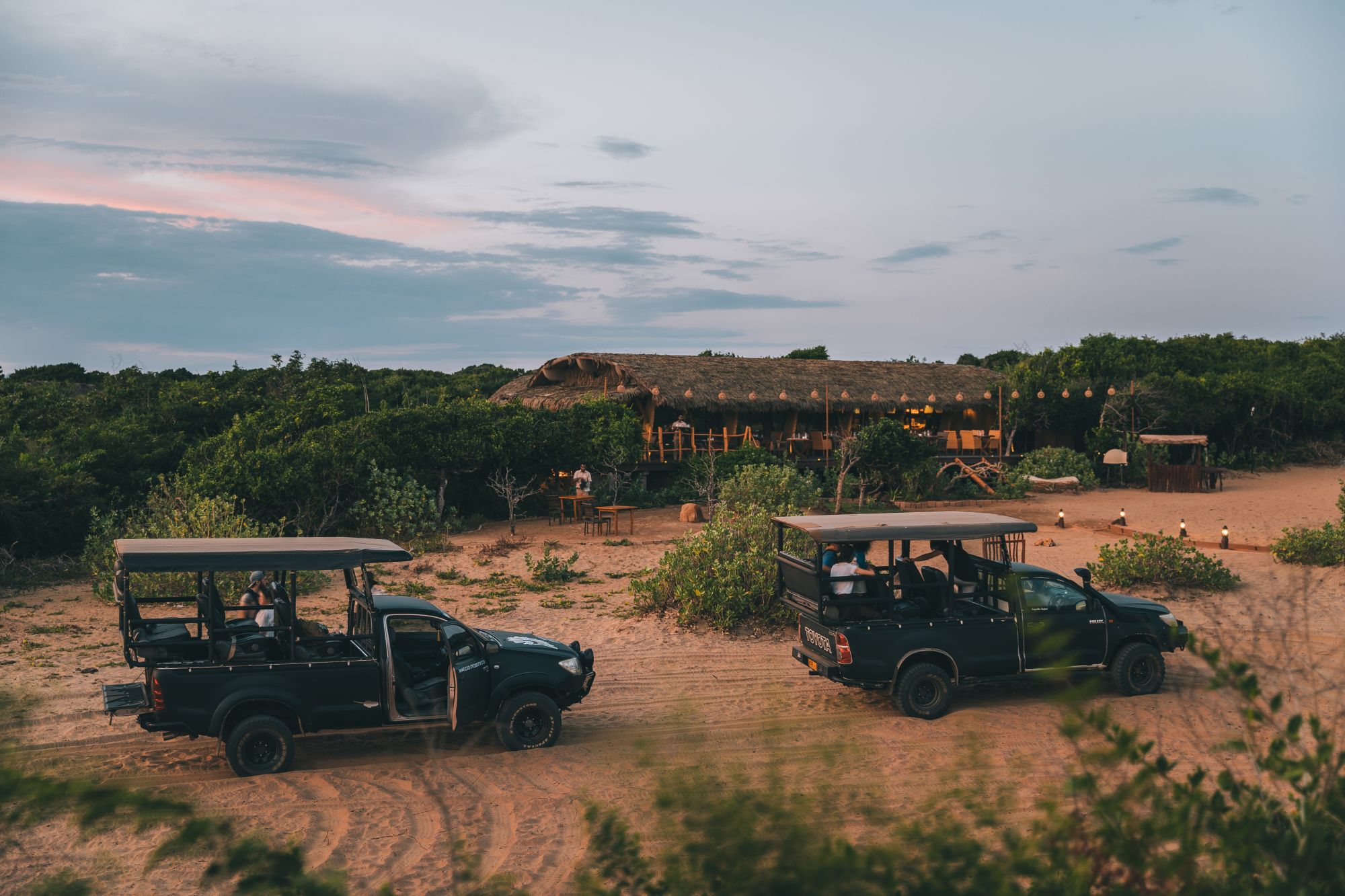 Uga Chena Huts à Parc national de Yala: Restaurant and Buggies
