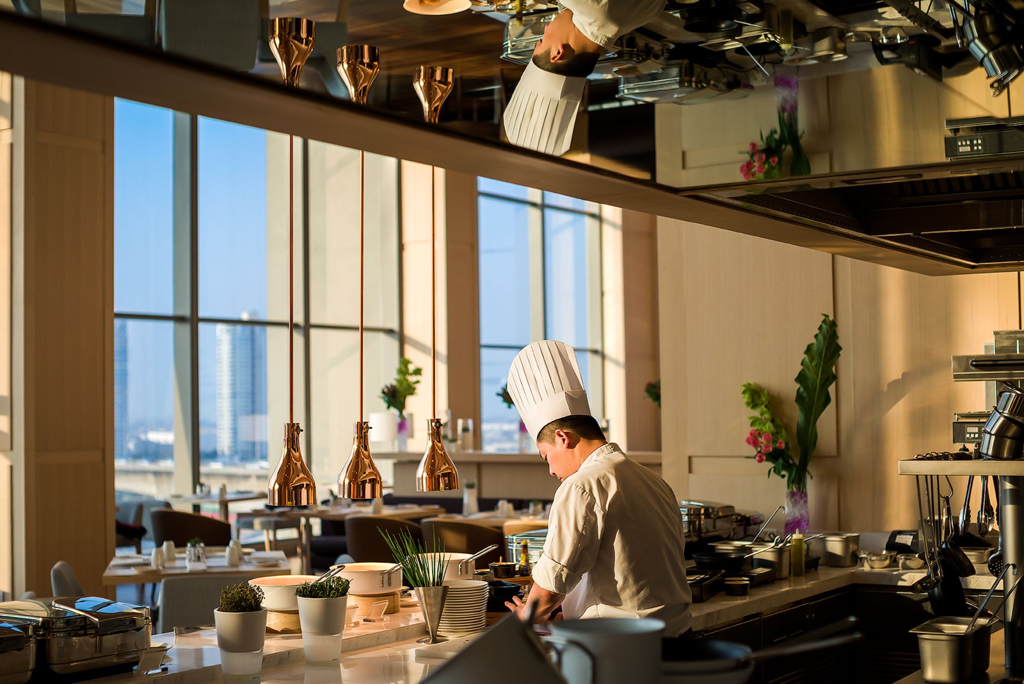 AVANI+ Riverside Bangkok Hotel: Skyline Kitchen Chef