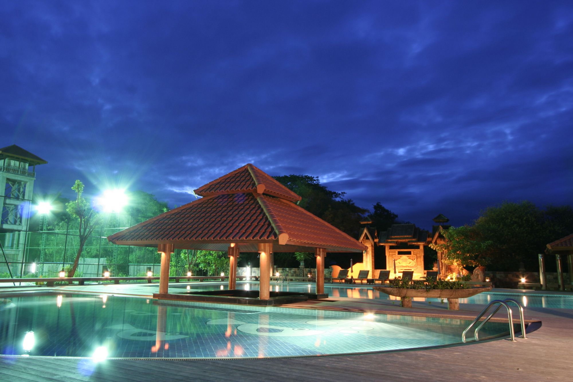 Rupar Mandalar in Mandalay: Pool Area