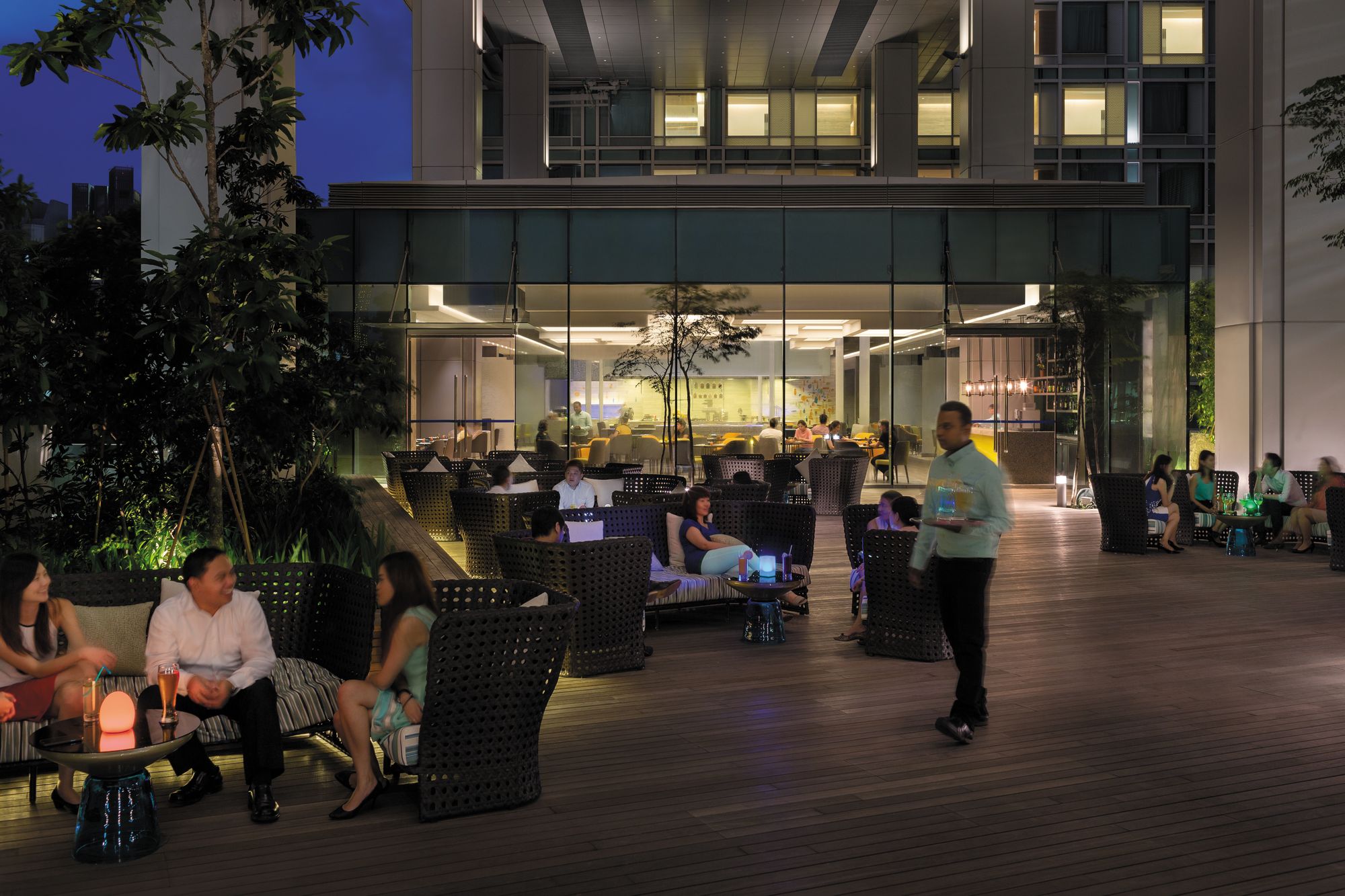 Jen Orchardgateway in Singapur: Add Terrace