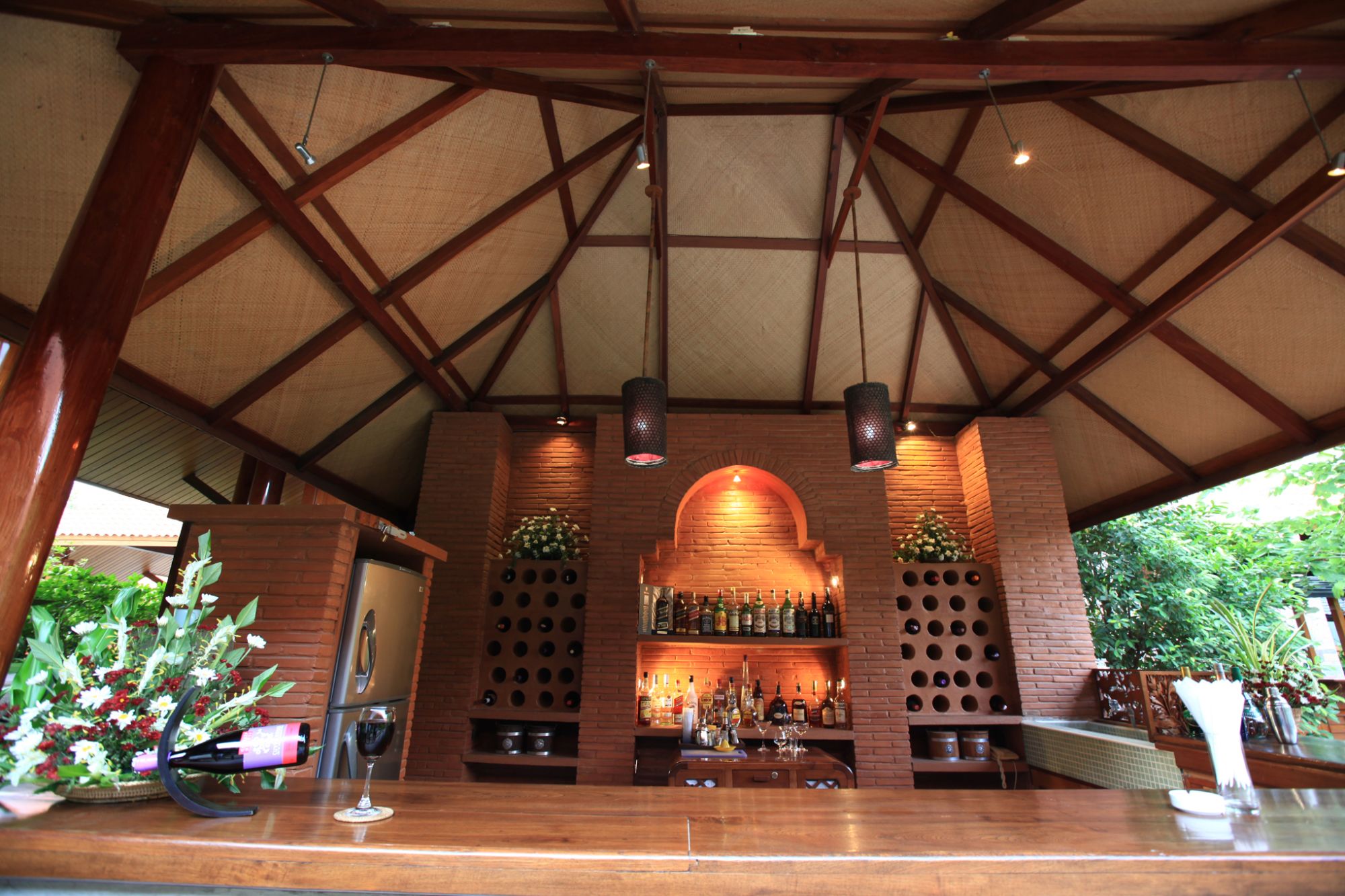 Rupar Mandalar in Mandalay: Bar