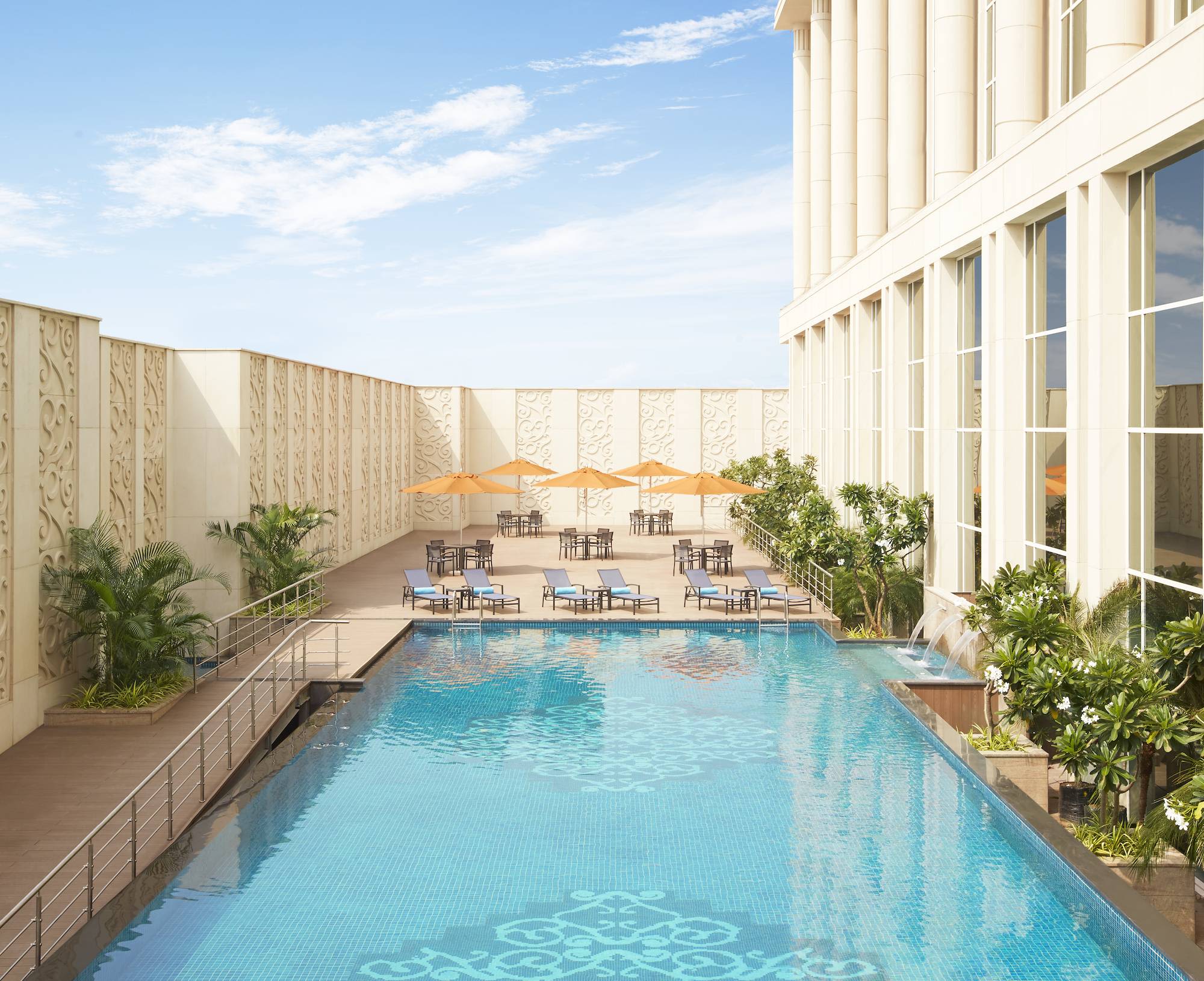 Taj Santacruz in Mumbai: Pool