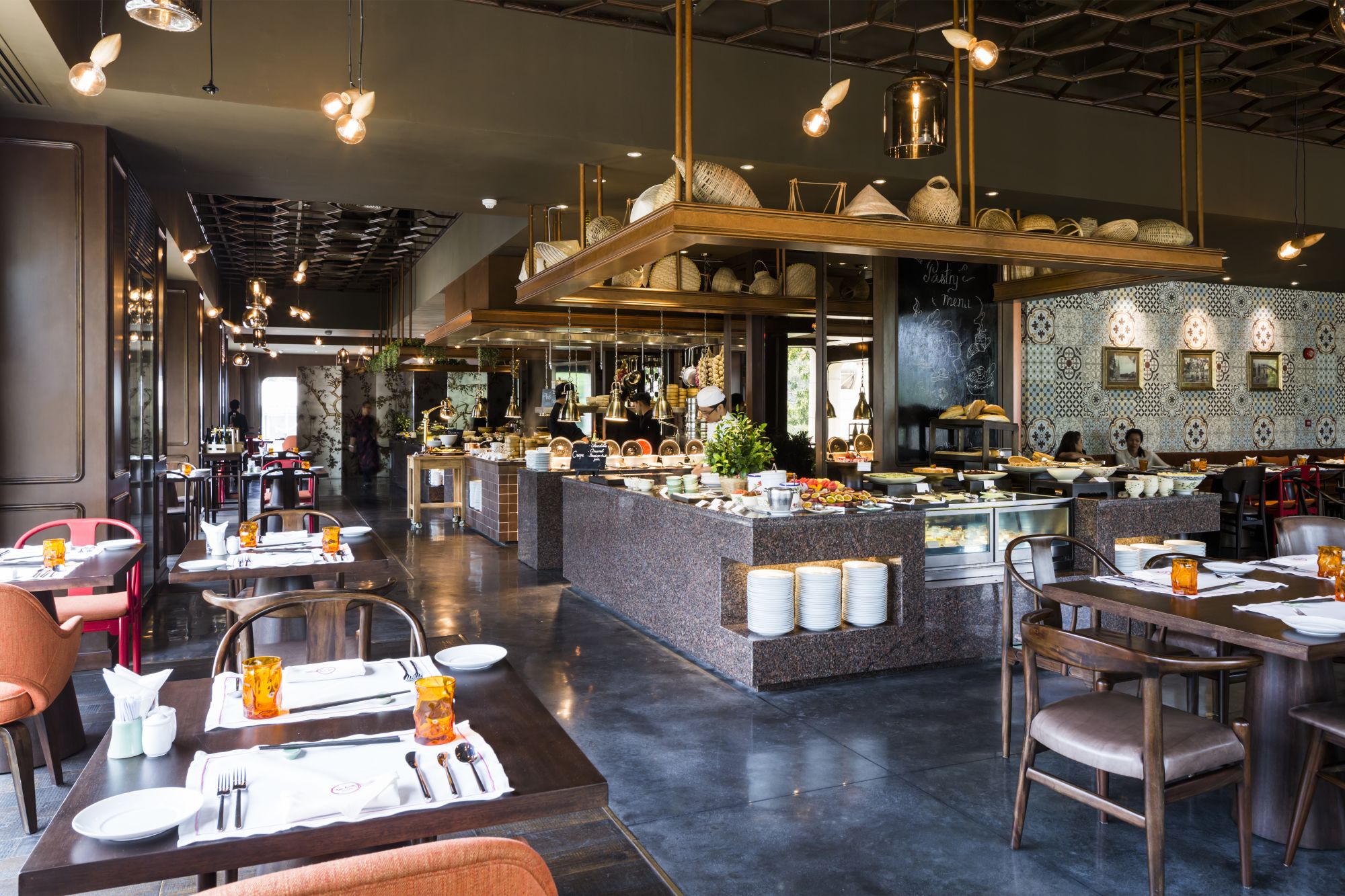 Hôtel des Arts Saigon:  Saigon Kitchen