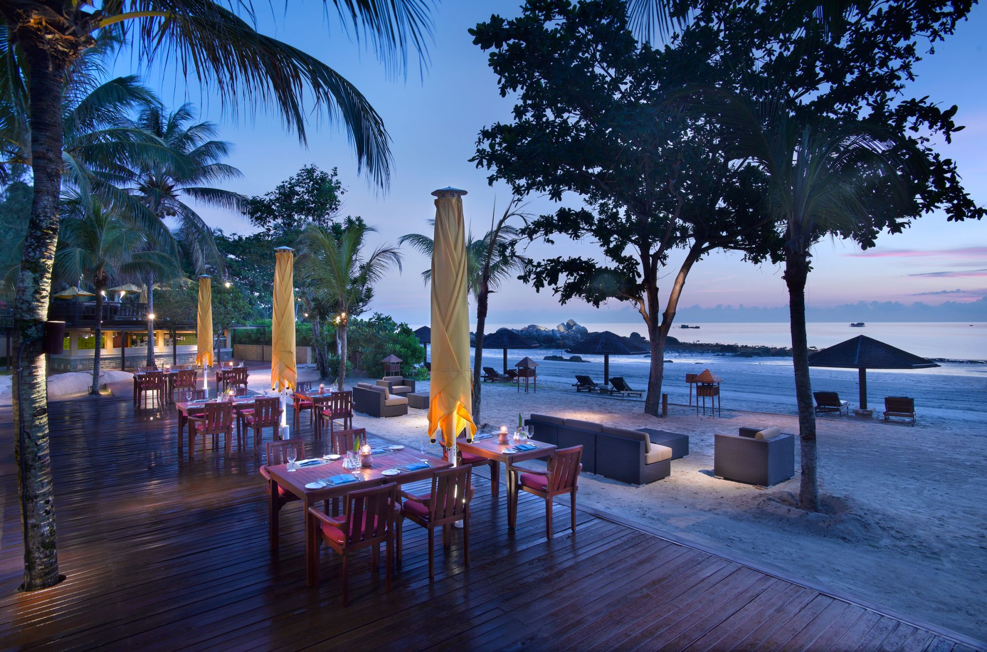 Homm Laguna Bintan: XANA Beach Club