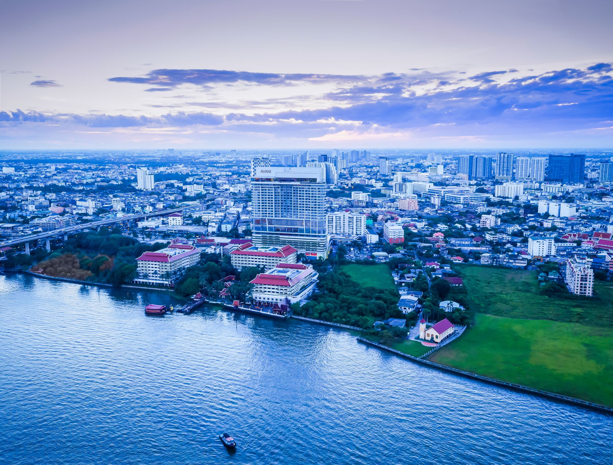 AVANI+ Riverside Bangkok Hotel: location