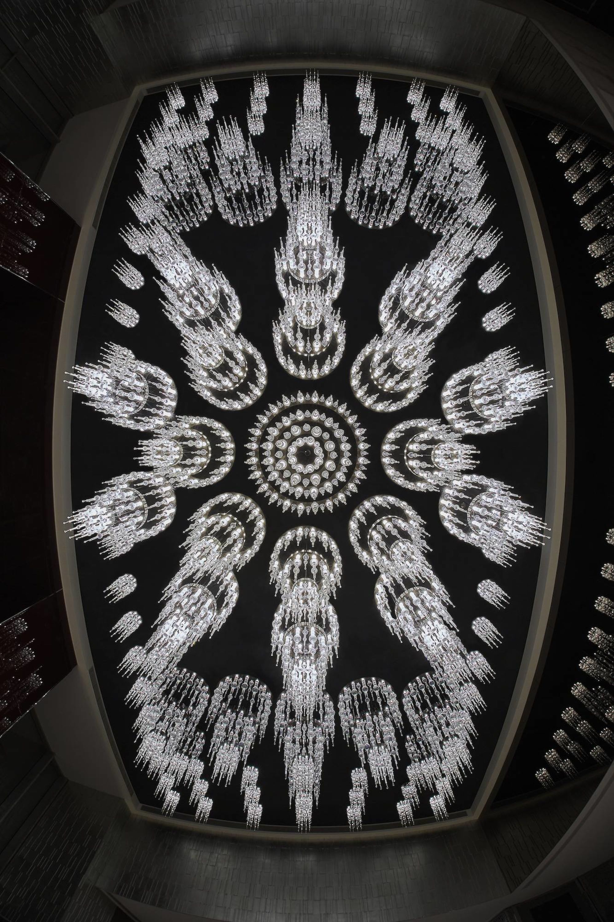 Taj Santacruz in Mumbai: Lobby Chandelier