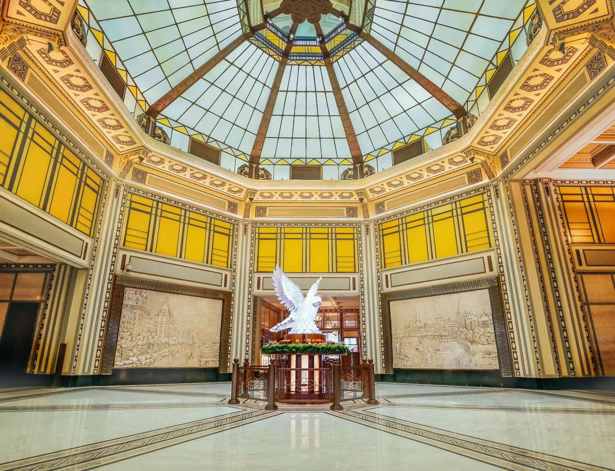 Fairmont Peace in Shanghai:  Lobby