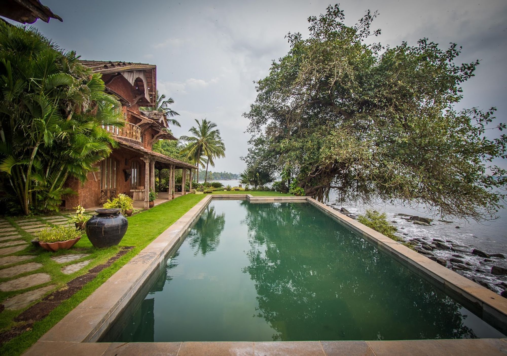 Ahilya by the Sea in Goa: Pool