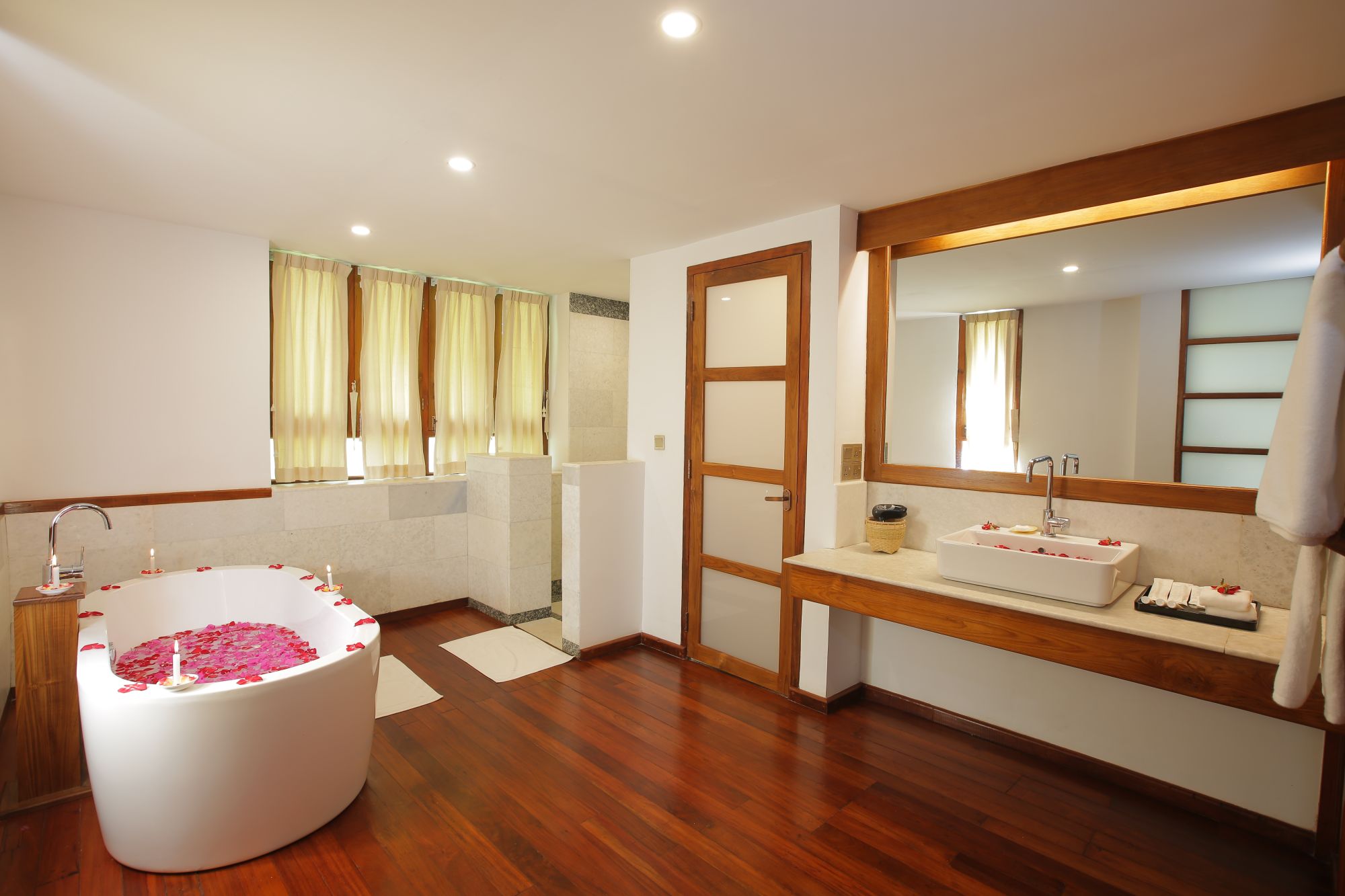 Popa Garden Resort à Bagan: Villa Terrace | Bathroom