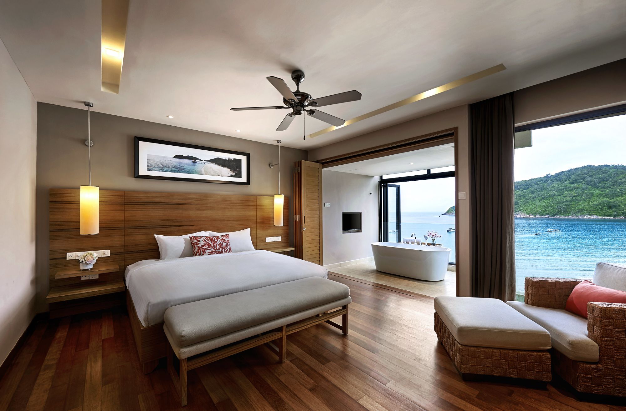 The Taaras Beach & Spa Resort à Redang: Cliff Bay Suite