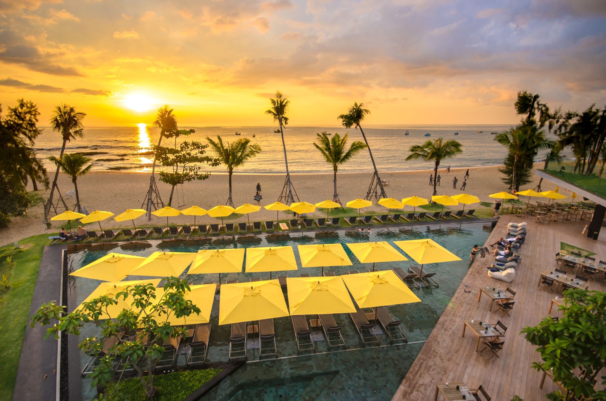 La Vela Khao Lak: Kokulo Beach Club