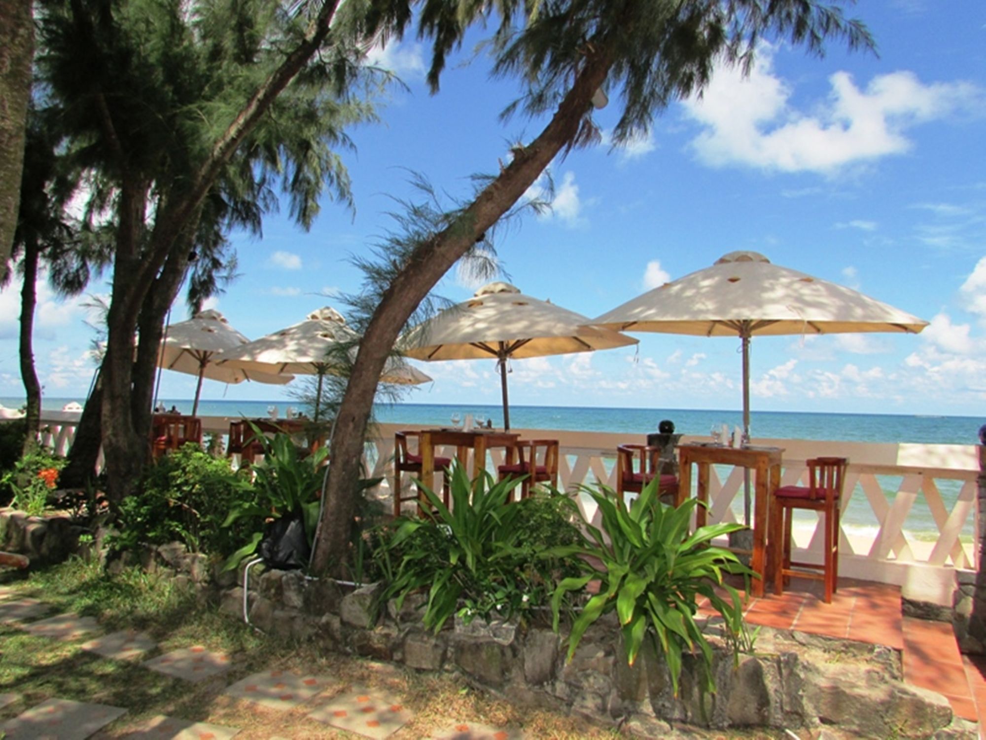 Cassia Cottage à Phu Quoc: Barefoot Beach Bar