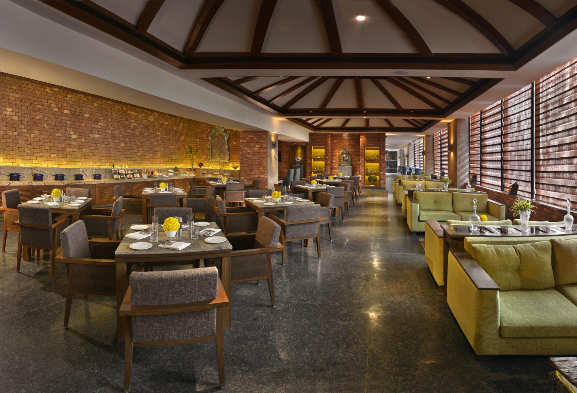 The Lalit Great Eastern à Kolkata: The Legacy Lounge