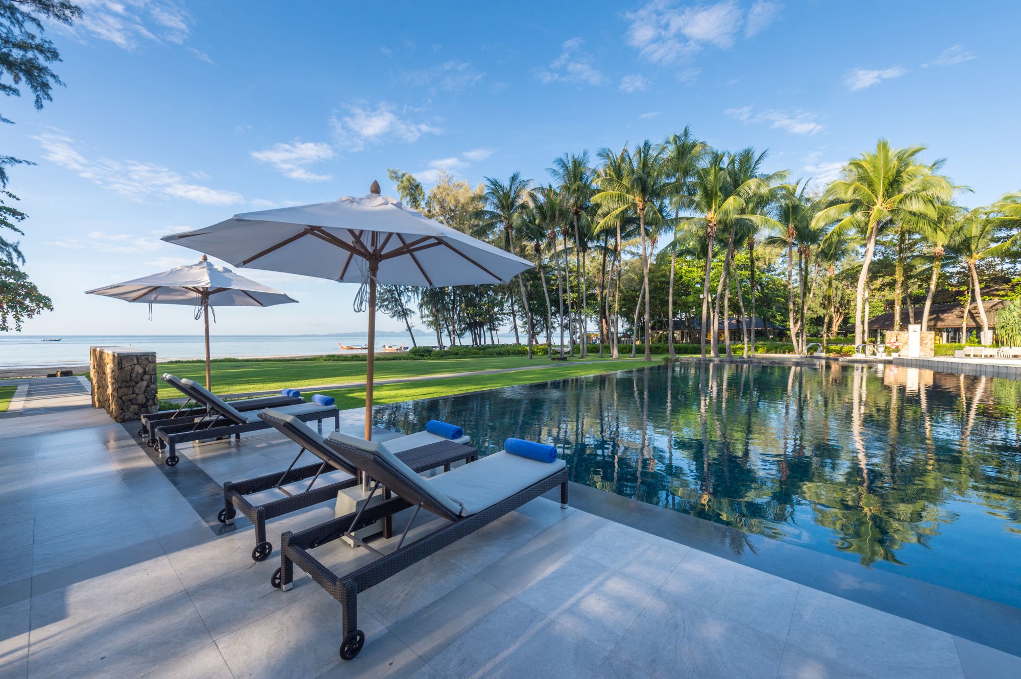 Dusit Thani Krabi Beach Resort: Coco Vida Pool