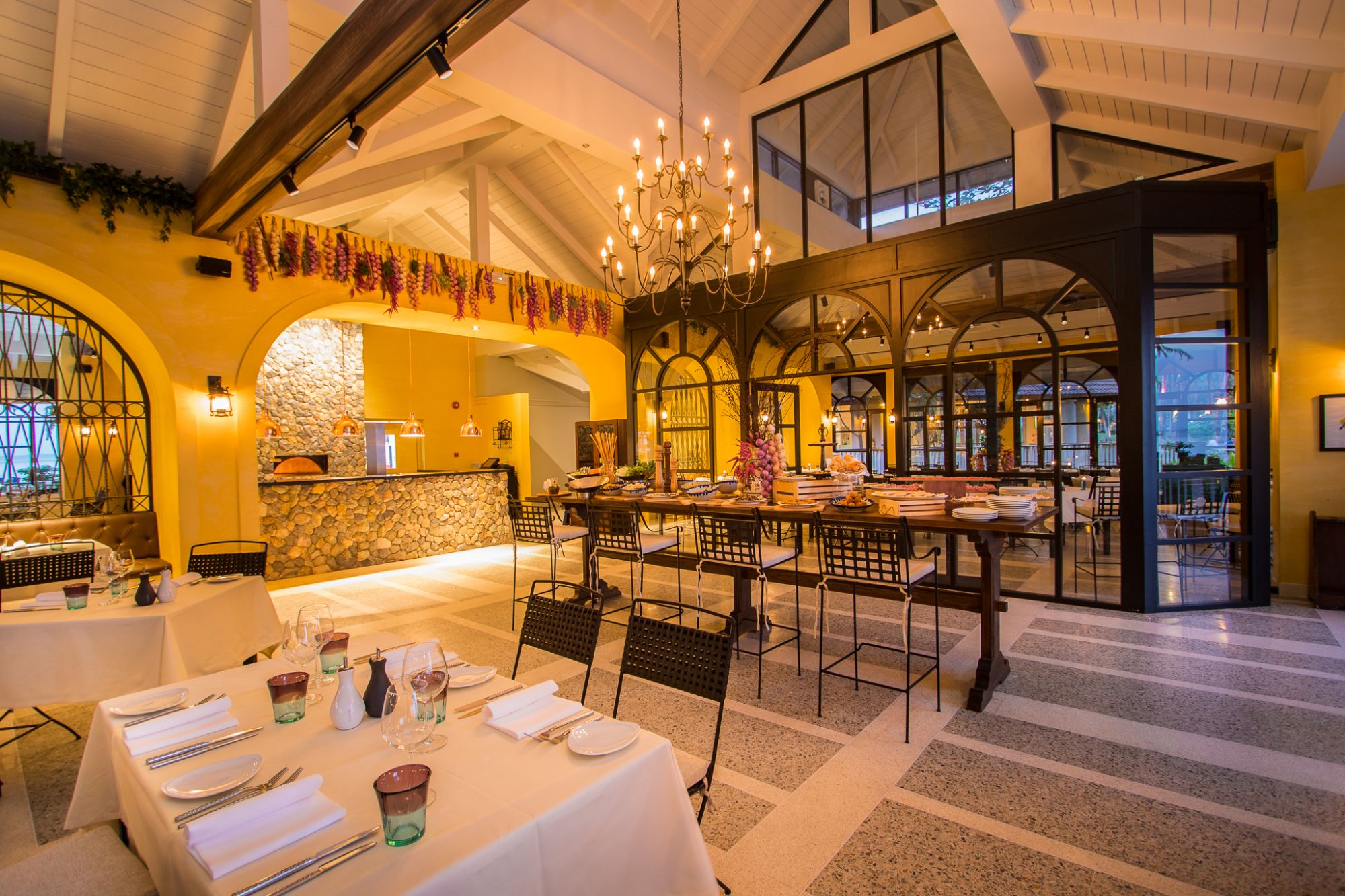 Dusit Thani Krabi Beach Resort: Limoncello Bar