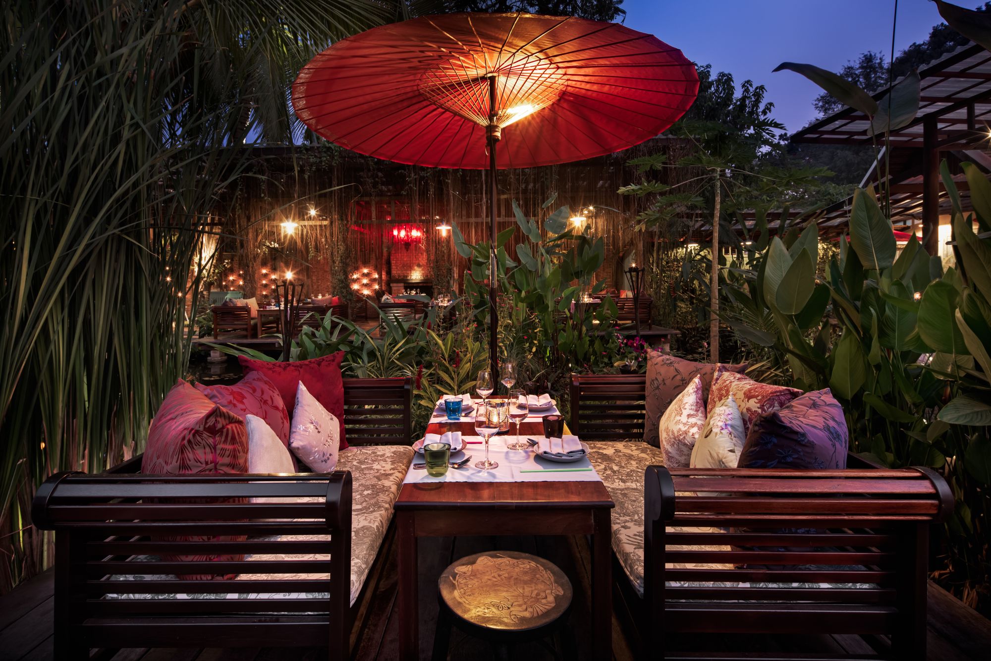 Maison Dalabua in Luang Prabang: Bua Kham Table