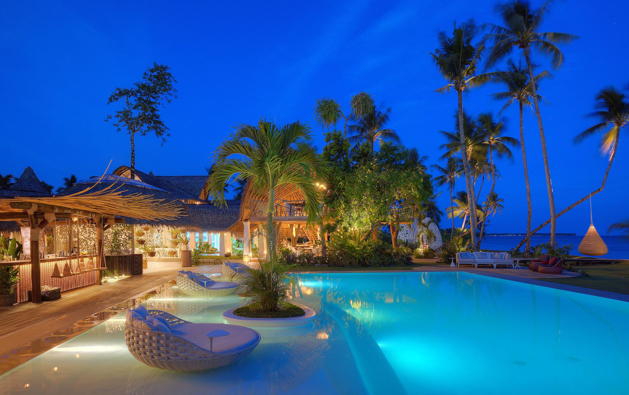 Nay Palad Hideaway in Siargao: Hideaway Village by Night