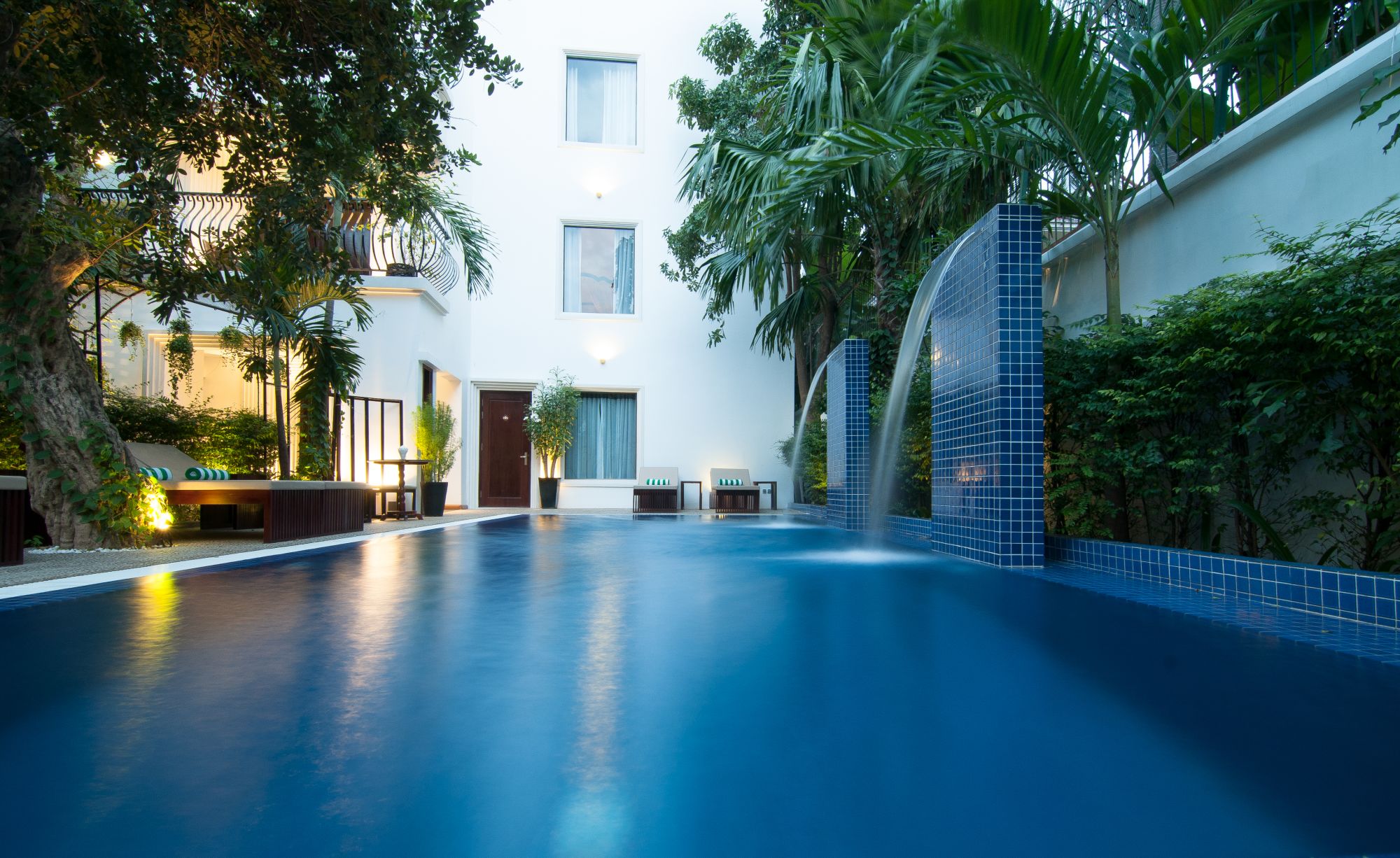 La Rose Suites in Phnom Penh: Salt Water pool