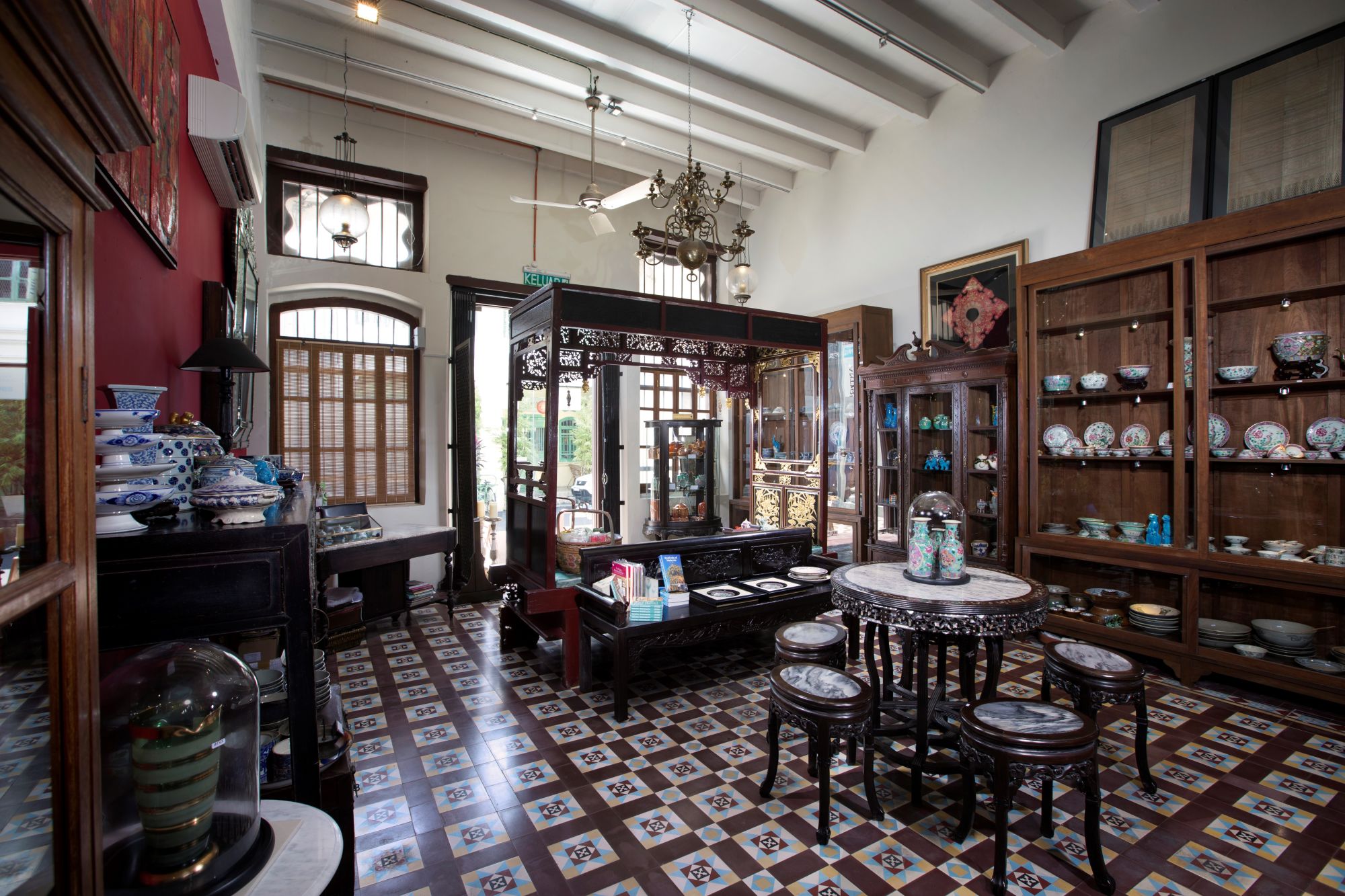 Seven Terraces in Penang: Own Antique Store
