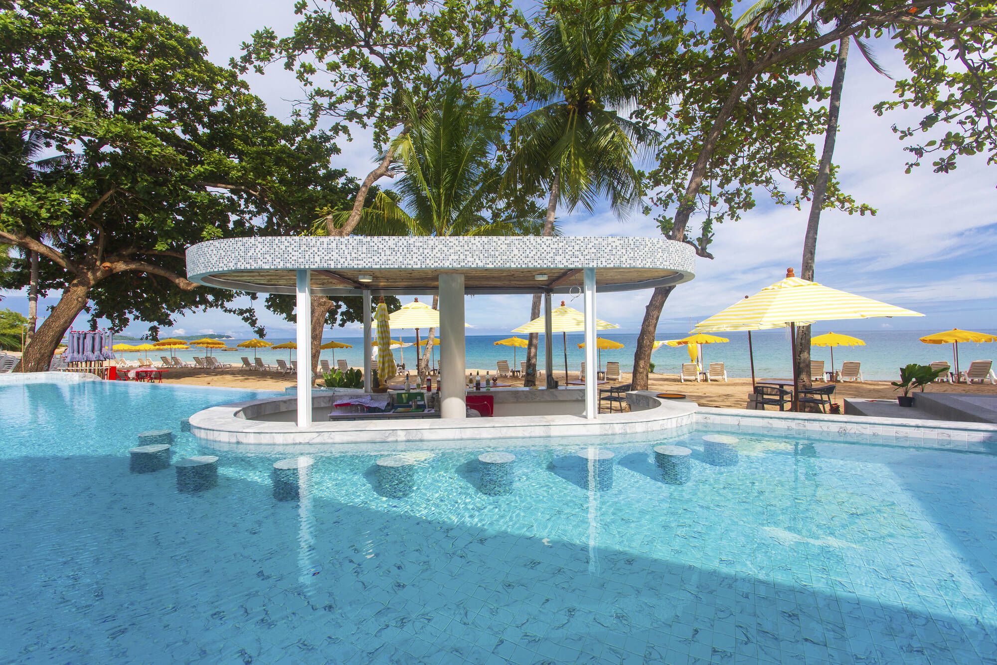 Fair House Beach Resort & Hotel à Ko Samui: Pool Bar