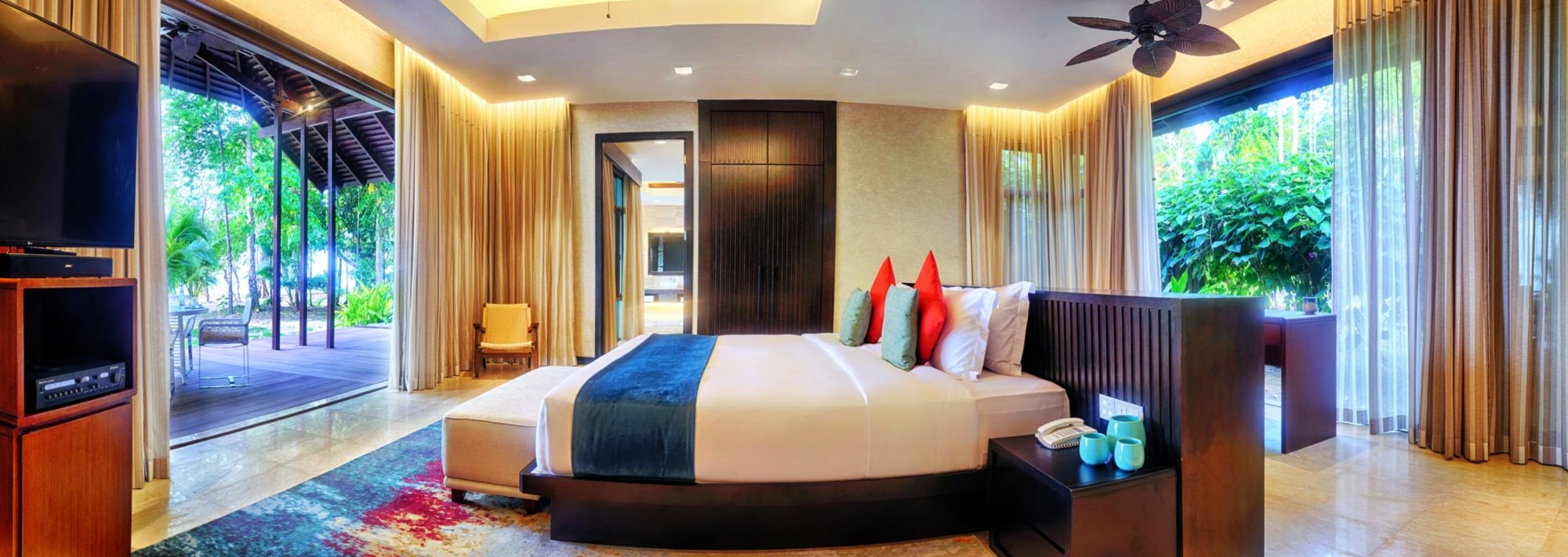 Borneo Eagle Resort in Kota Kinabalu: Spa Villa | Bedroom