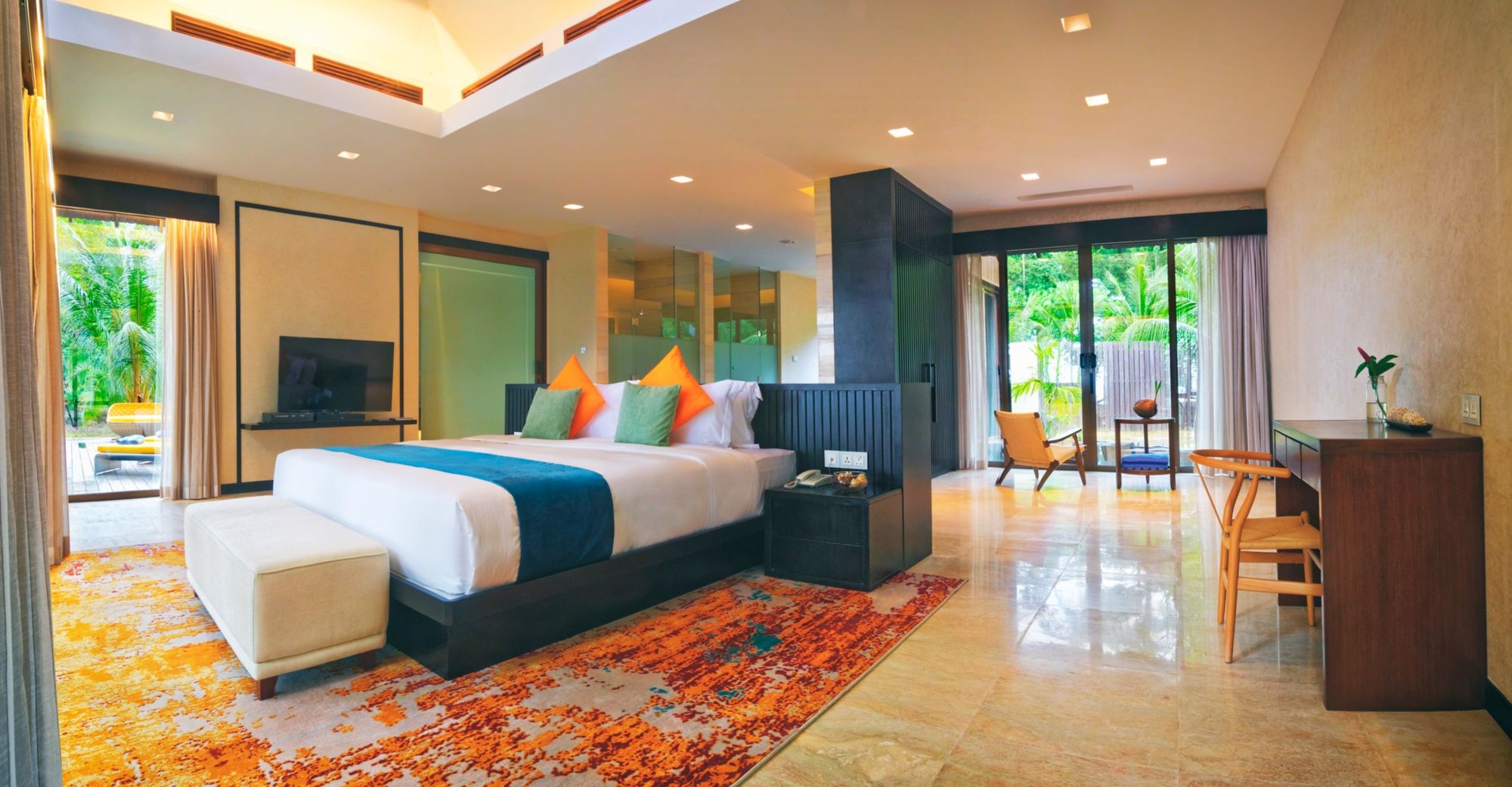 Borneo Eagle Resort in Kota Kinabalu: Coral Villa | Bedroom